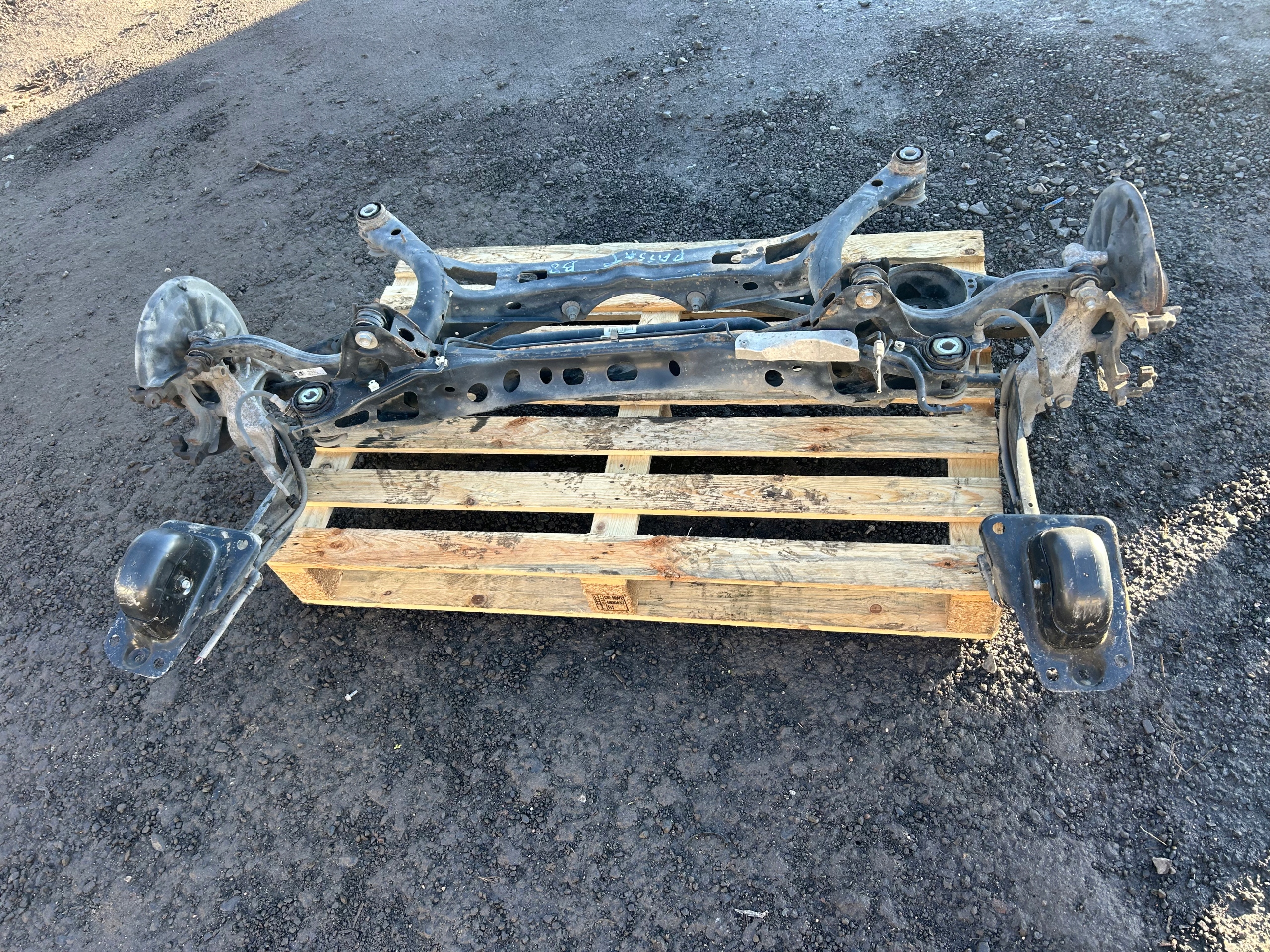VW PASSAT B8 KOMBI Suspension Arrière Complets