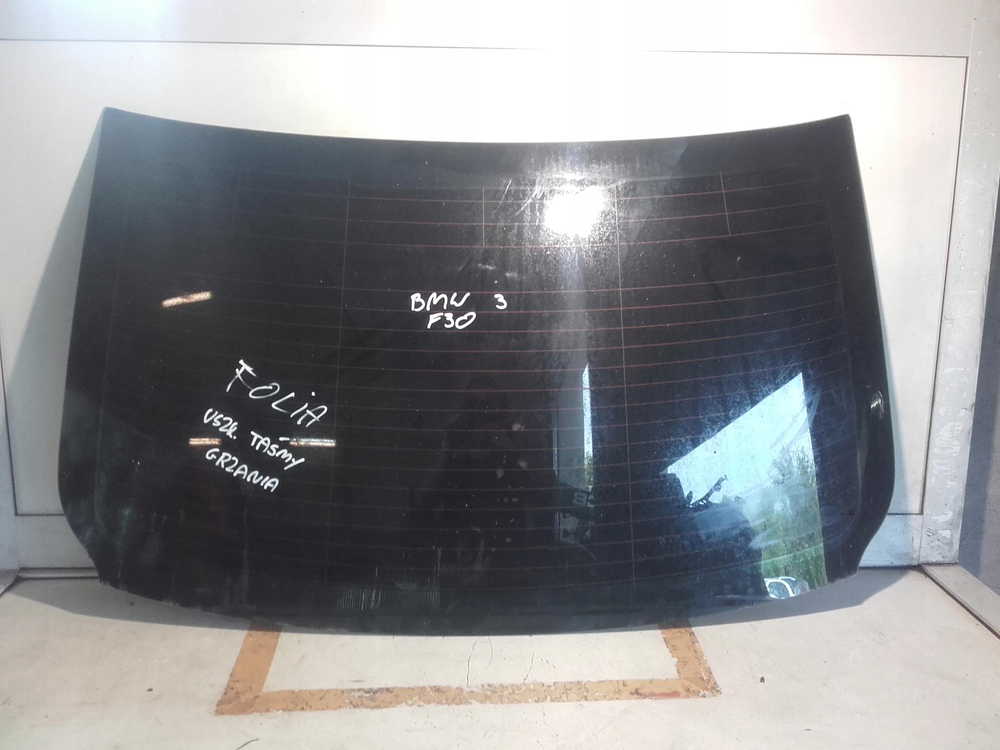 BMW 3 F30 LIFT SZYBA KAROSERYJNA TYLNA TYŁ