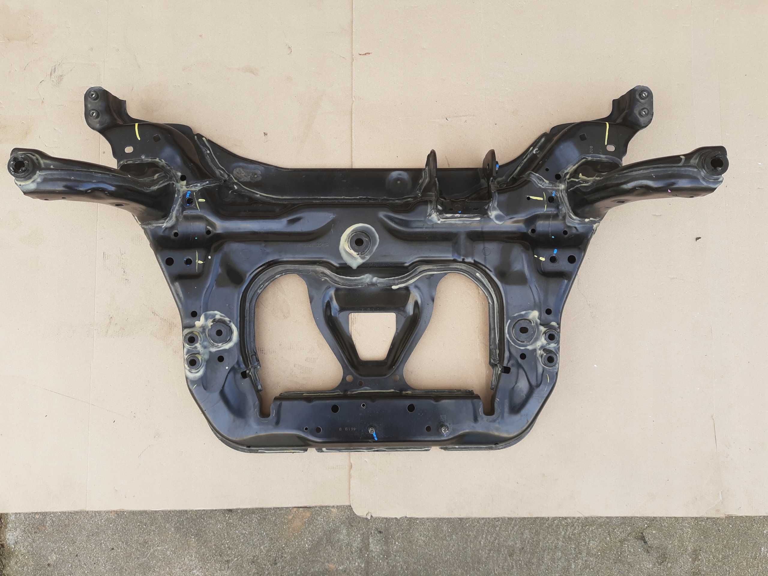 A1776204400 - MERCEDES A W177 B W247 сани передняя тележка