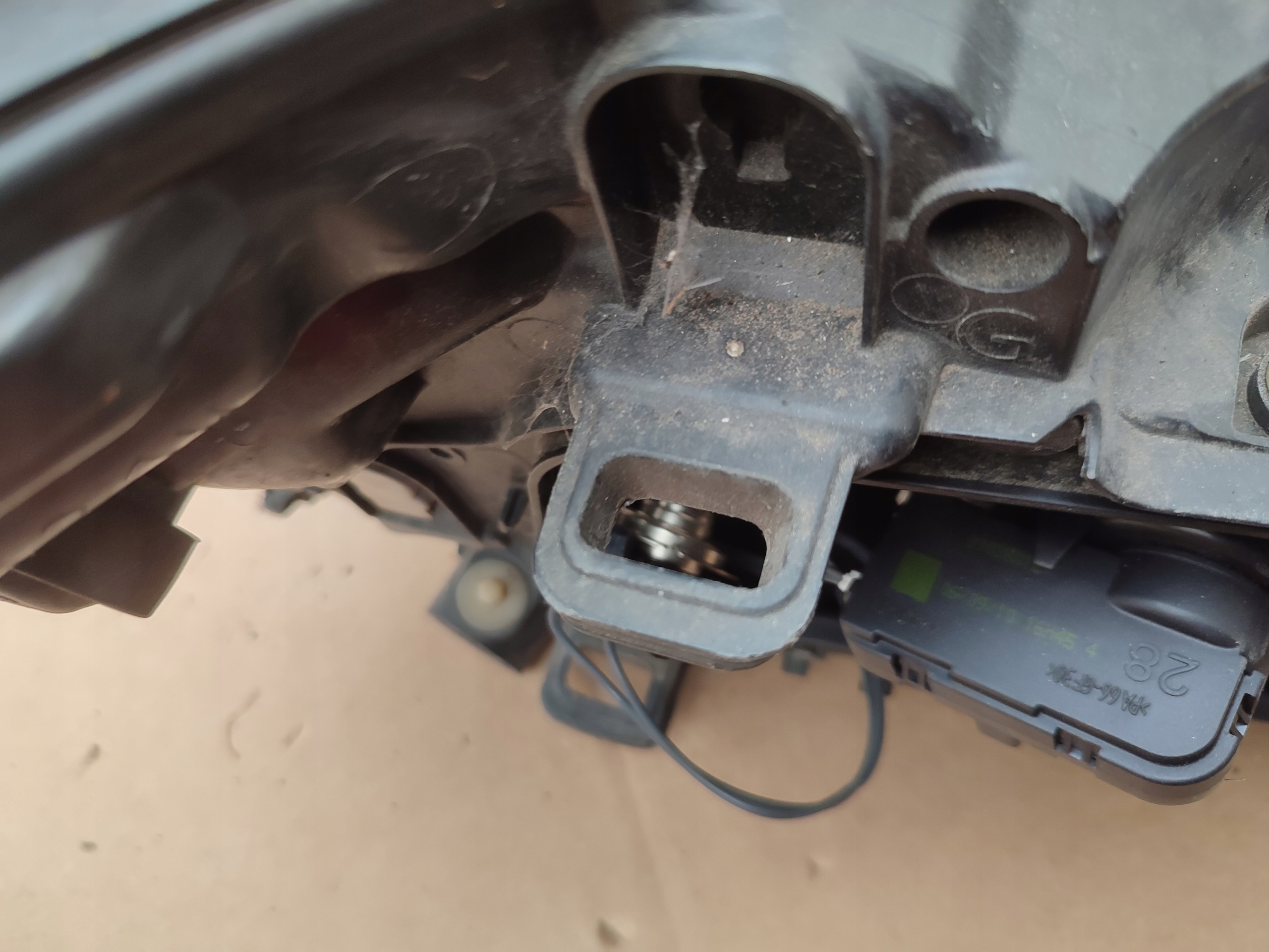 light left front left front Volvo V60 31299996 89905473 ANGLIK