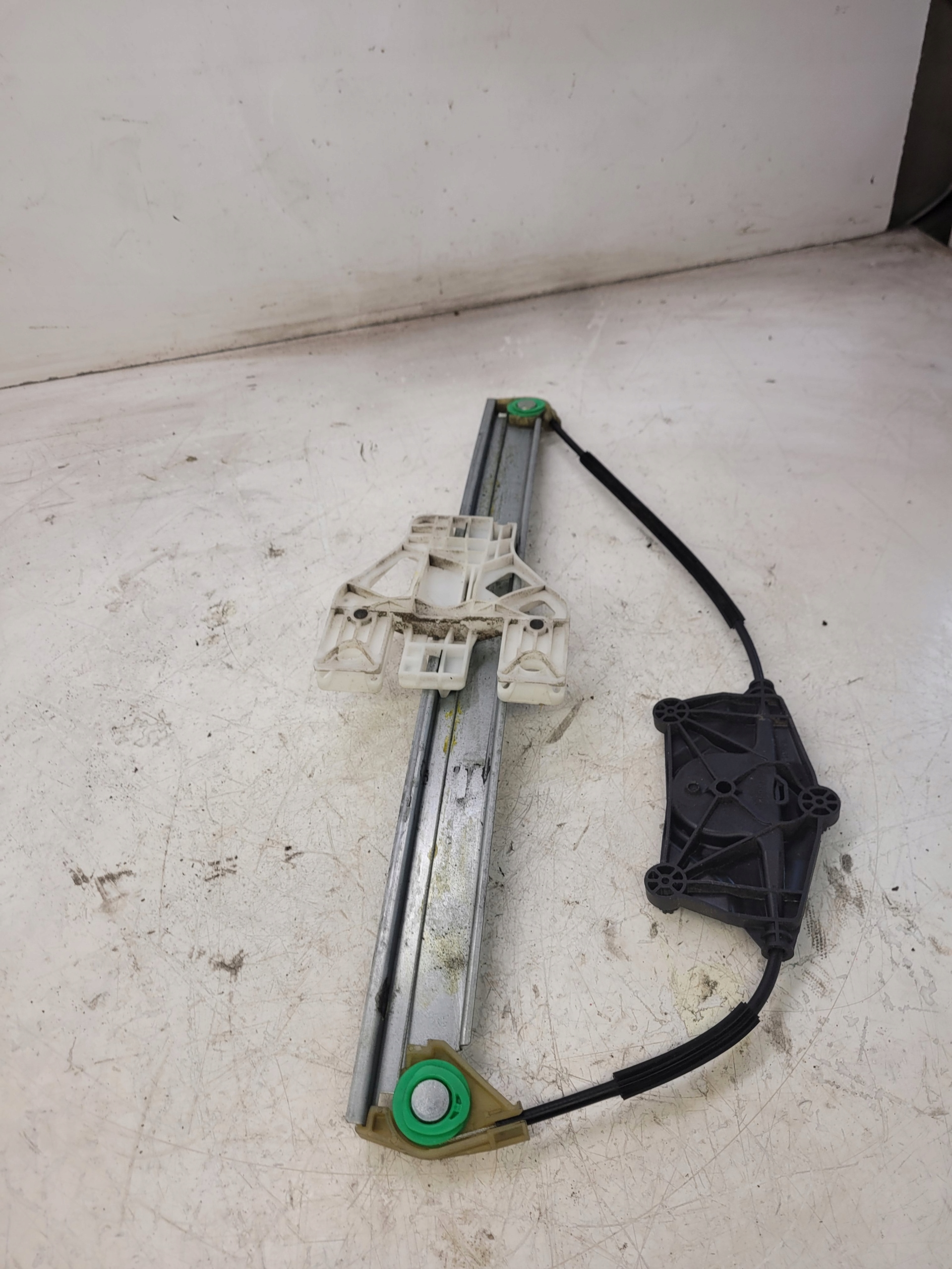 mechanism windows left rear part AUDI Q5 8R 8R0839461B