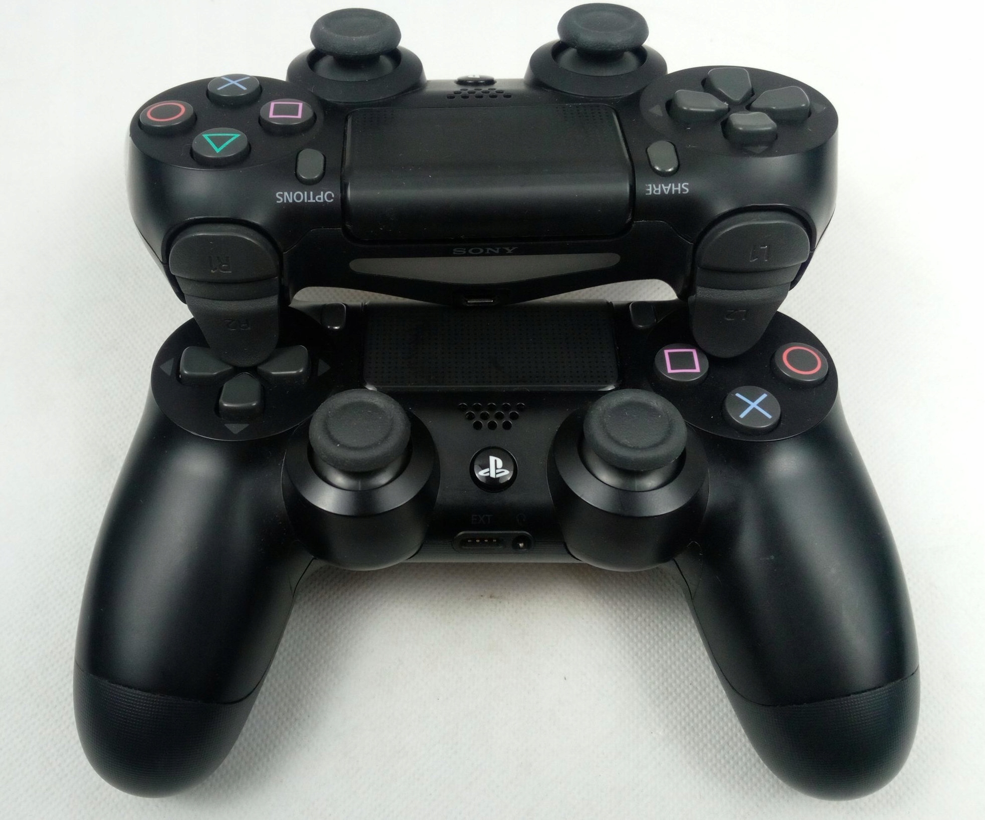 PADY PS4 Dualshock V2 CZARNE ORYGINALNE SONY Kolor czarny