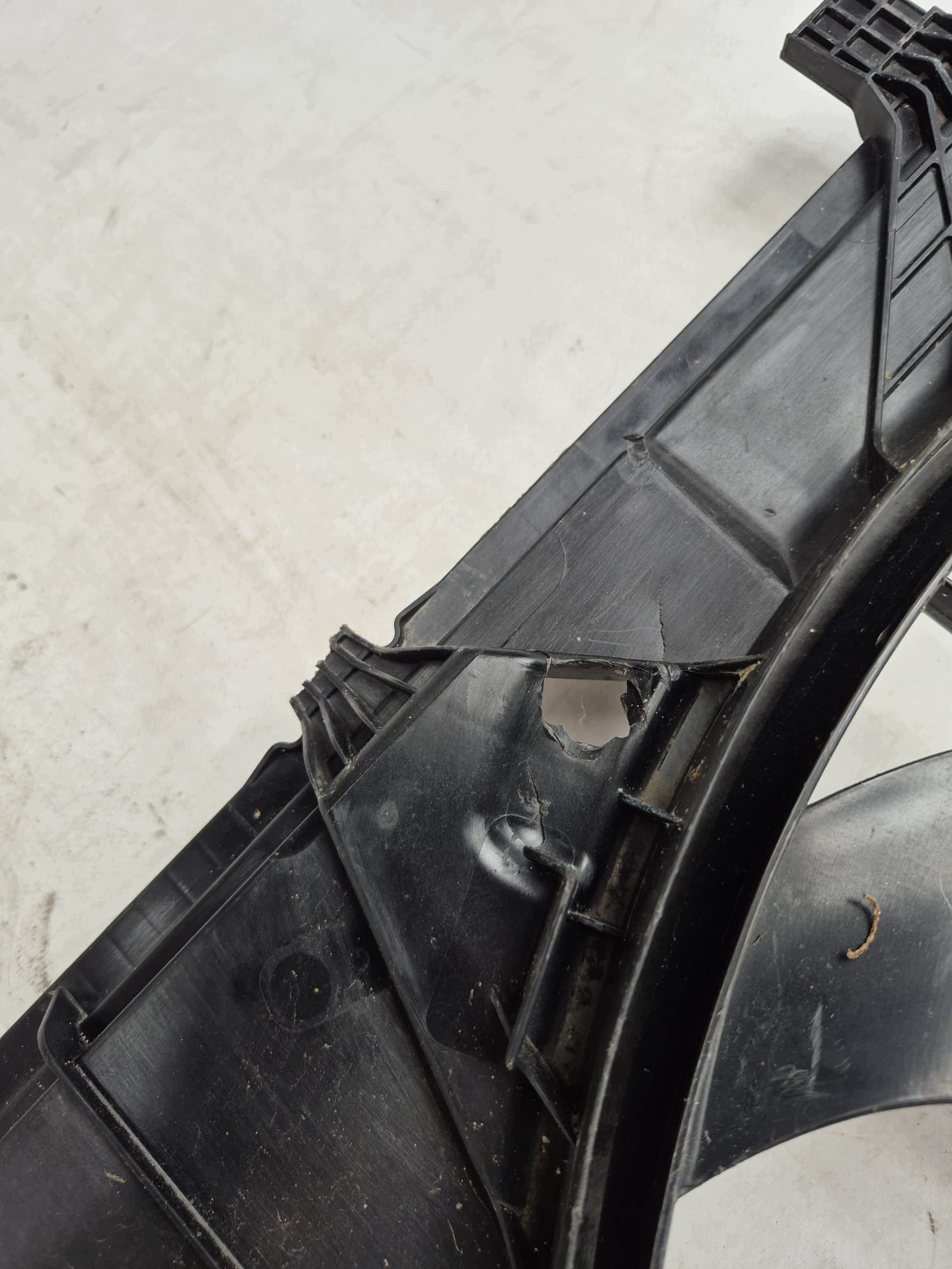 MERCEDES ventilátor chladiče obal 3135104282
