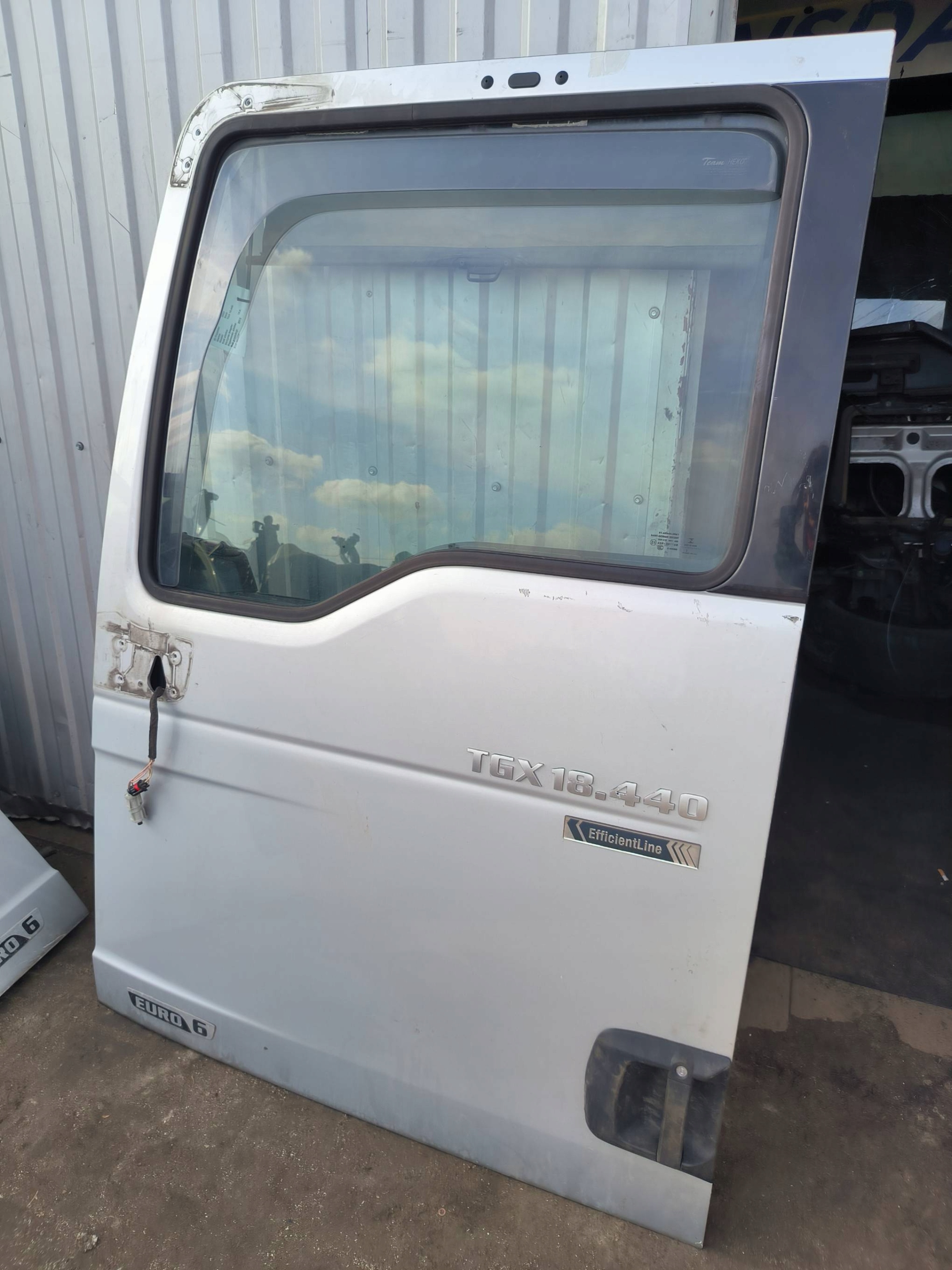 Tür links vorne E6 MAN TGX 18.440