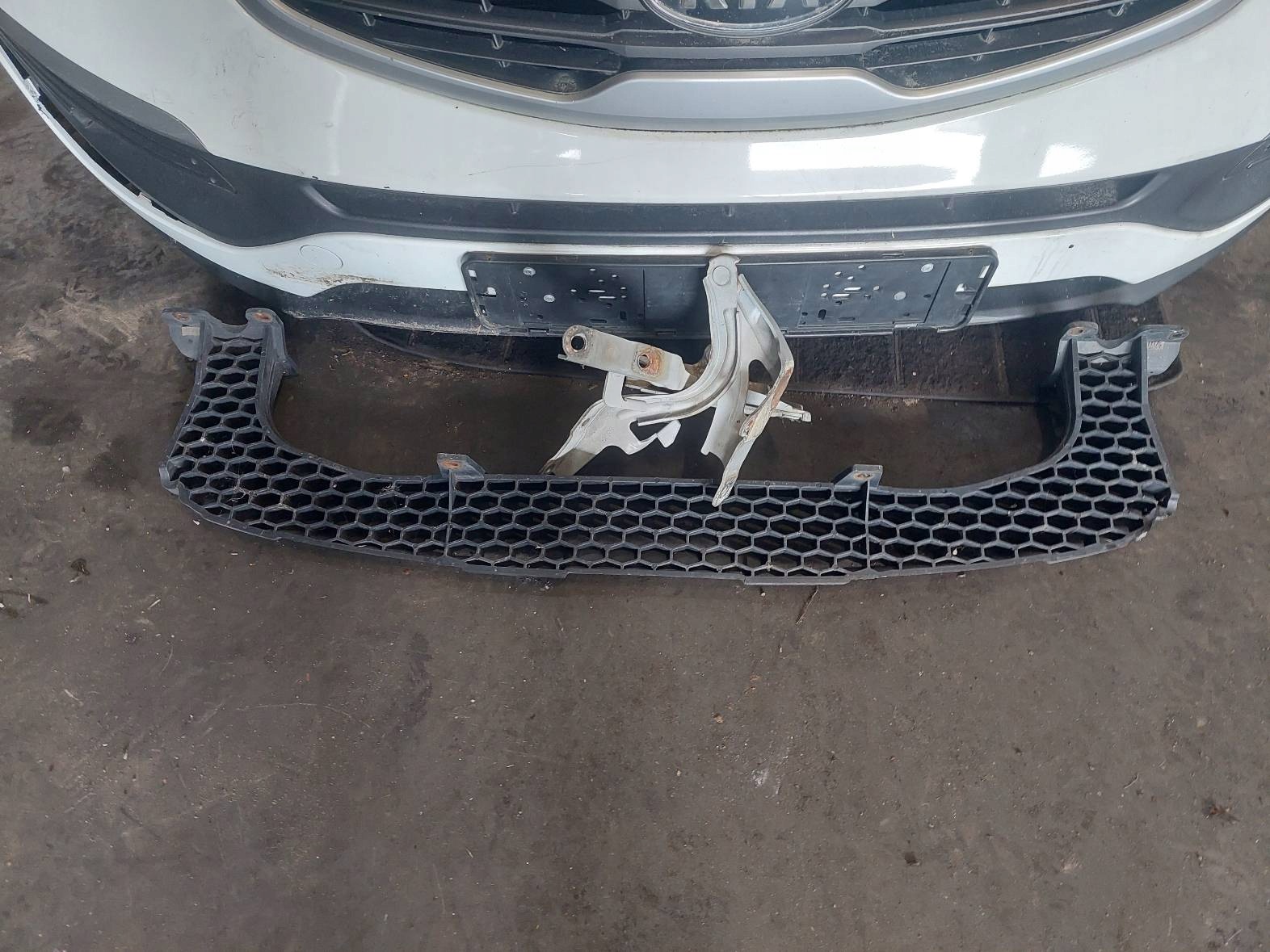 complete front bonnet bumper light KIA SPORTAGE III WD ID: 225932