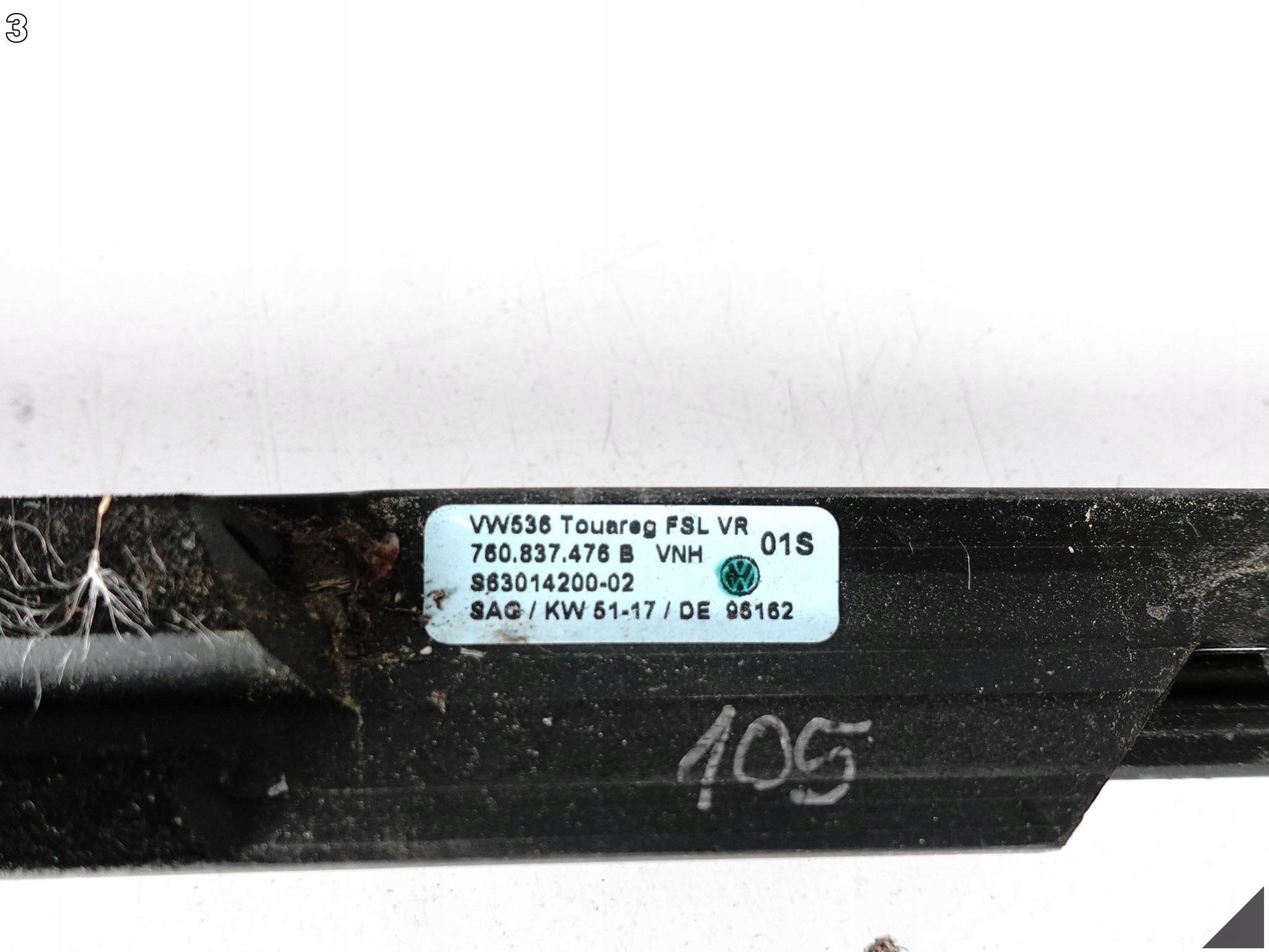 VW TOUAREG III 760 CR7 18- moulding dust windows right front CHROM