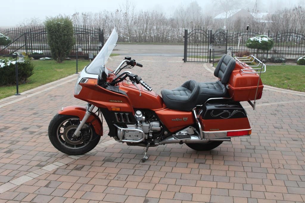 HONDA GL1200 GOLD WING BŁOTNIK NADKOLE TYŁ Producent Honda OE