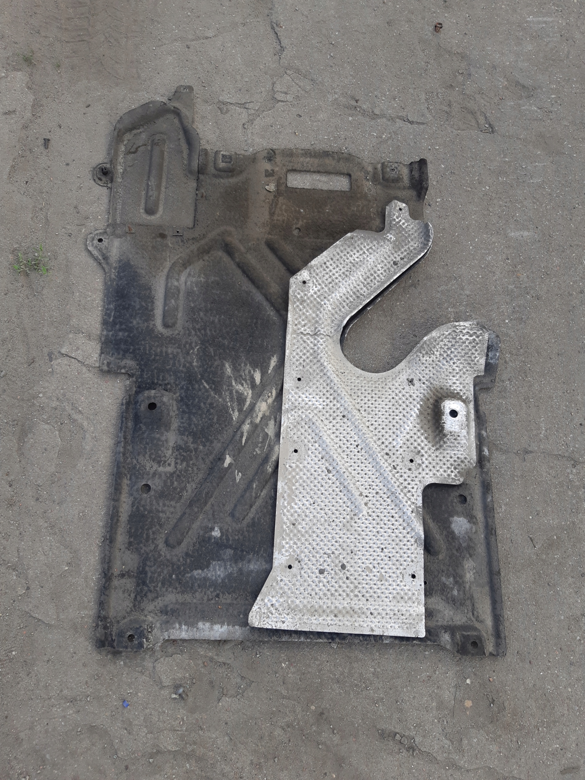 AUDI A4 B8 LIFT Blende Abdeckung abdeckung unter Getriebe