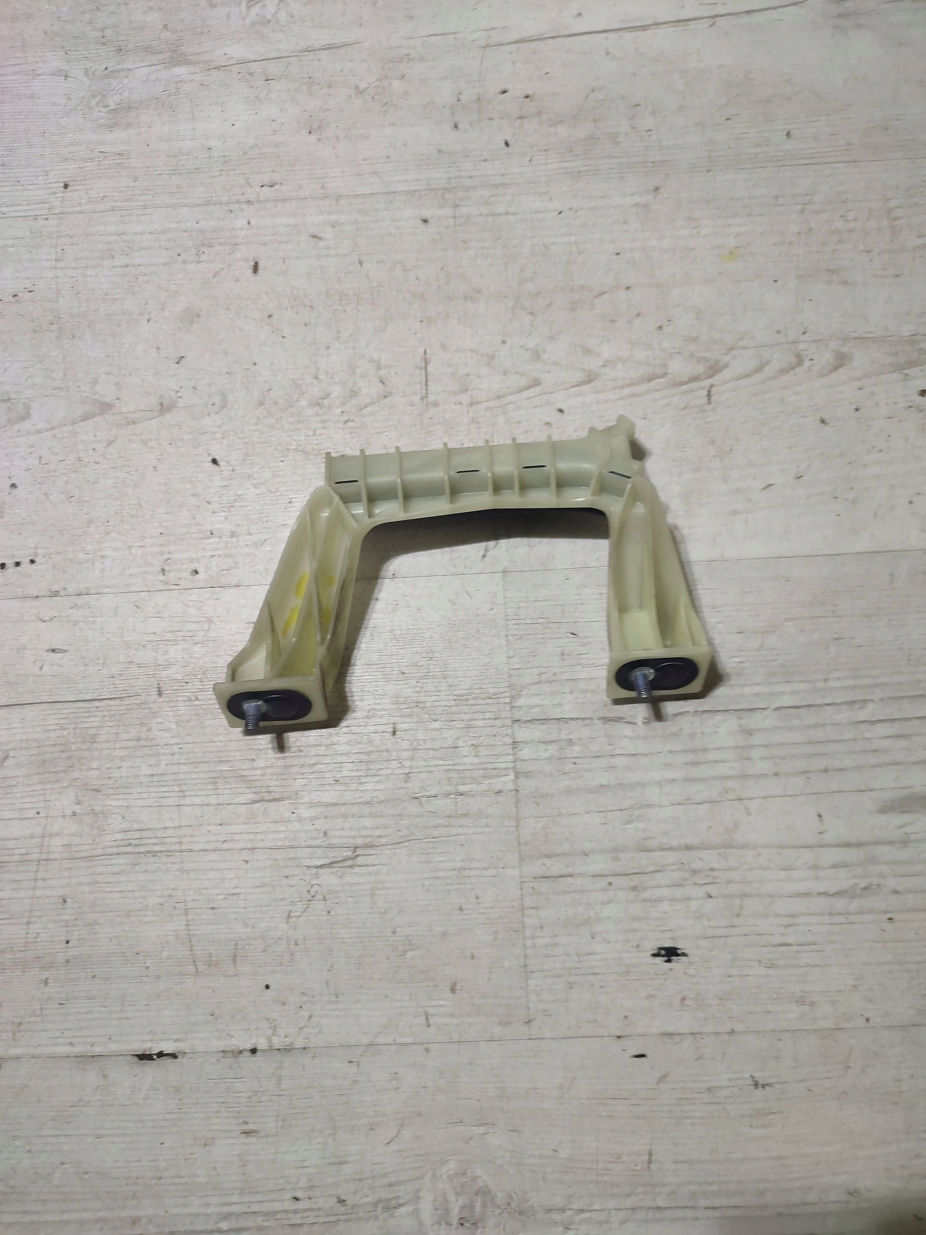 Opel Corsa F 2020 rear part side right Element mocujacy szybe