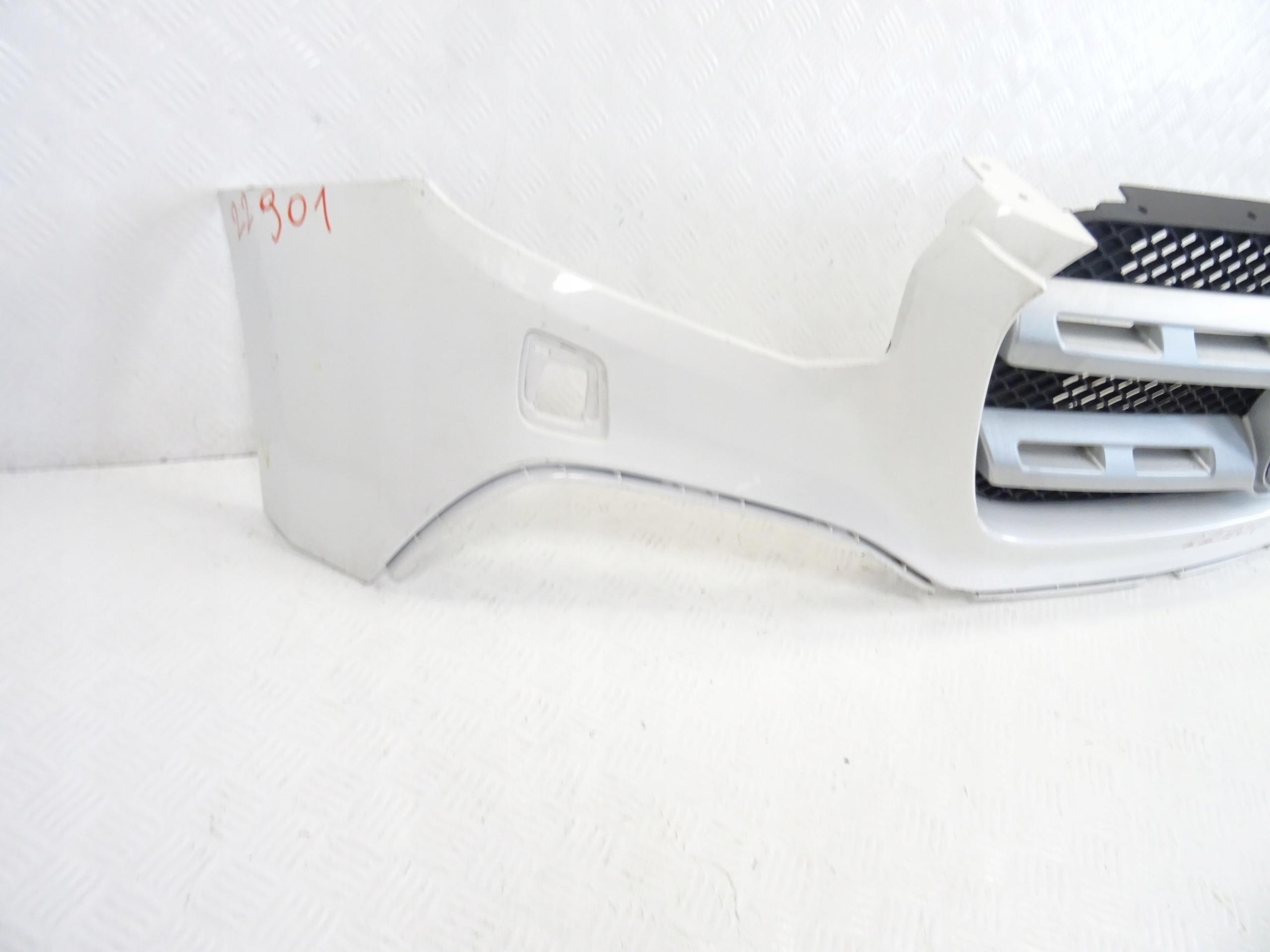 MERCEDES X-KLASA W470 bumper front front