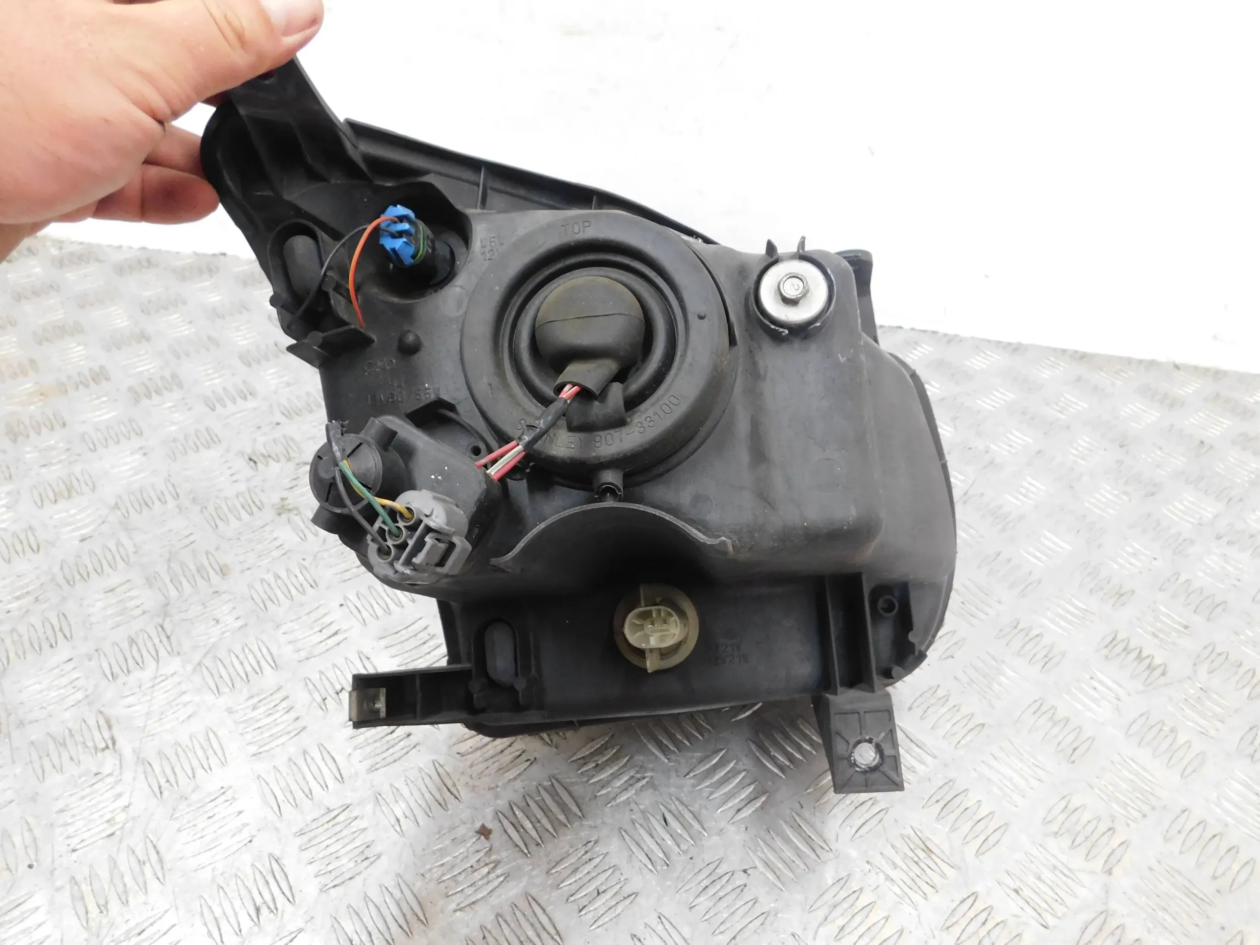 REFLEKTOR light left SUZUKI IGNIS