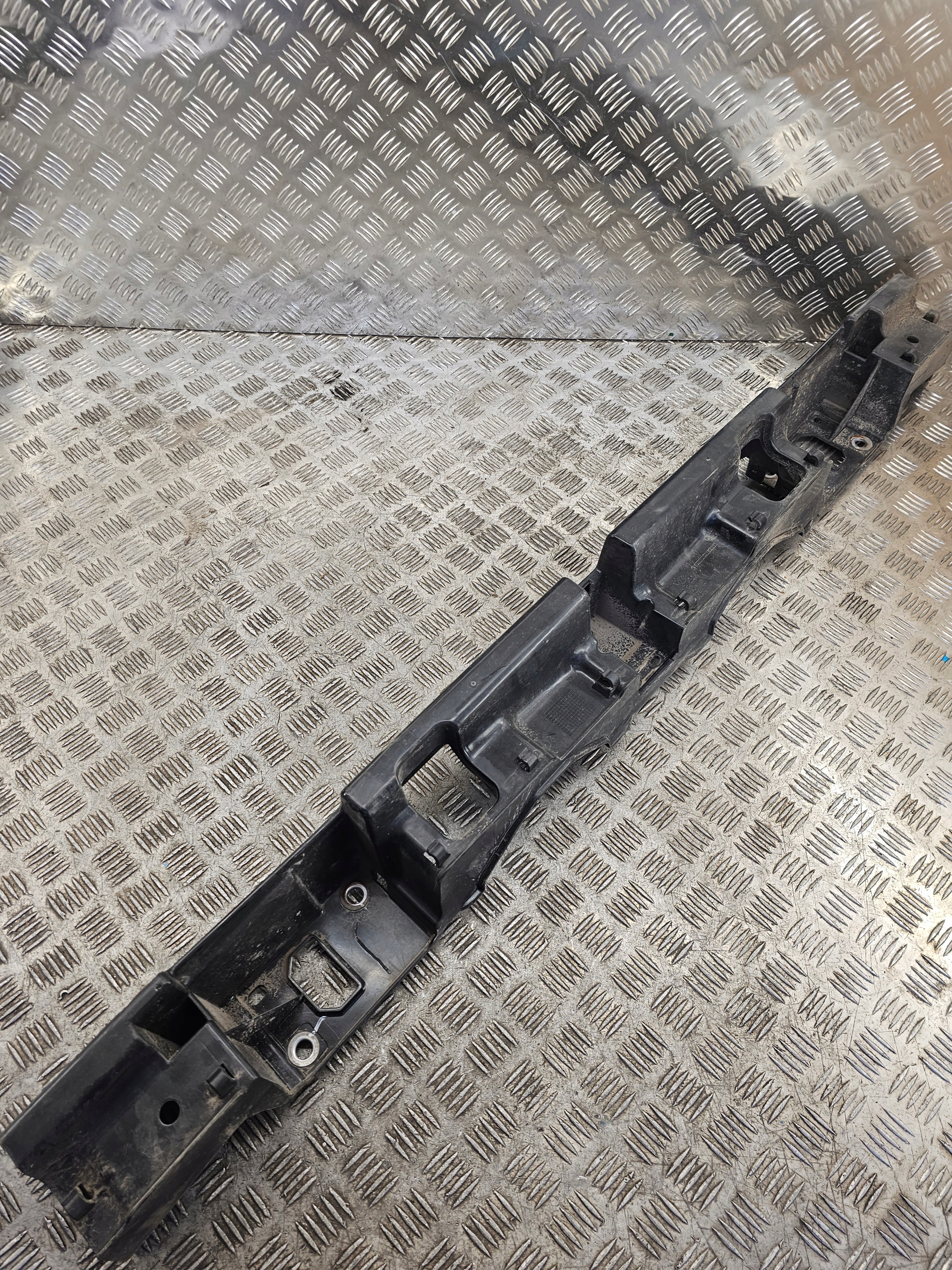 Traversa Paraurti posteriore VW TRANSPORTER T6 2015-2019 7E0807305C
