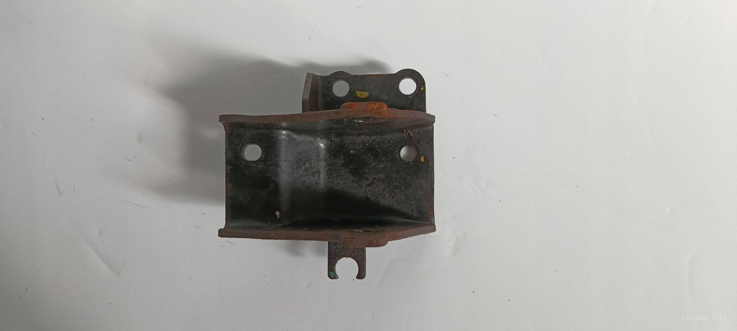 HYUNDAI TUCSON III holder bracket holder gearboxes of the gear 1,7 CRDI 2015