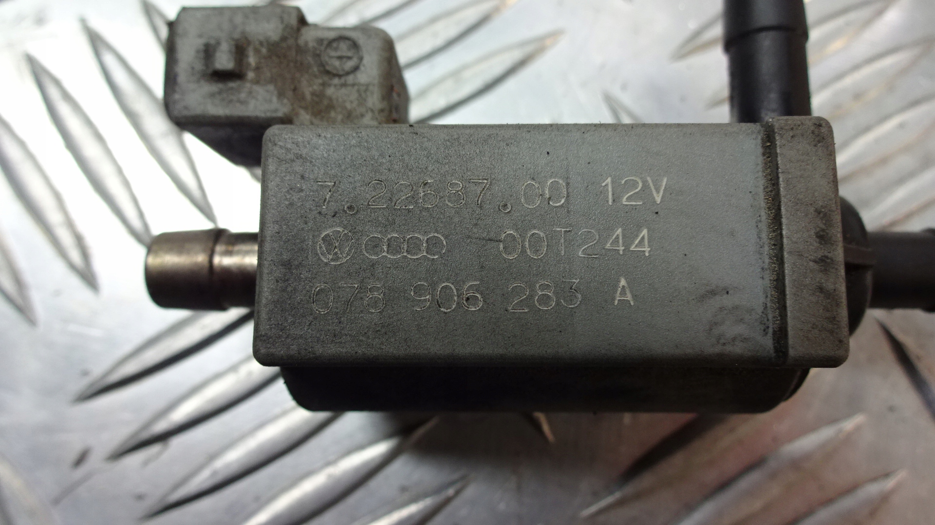 ELEKTROZAWÓR SKODA OCTAVIA 1.8 T 078906283A Typ silnika Benzyna