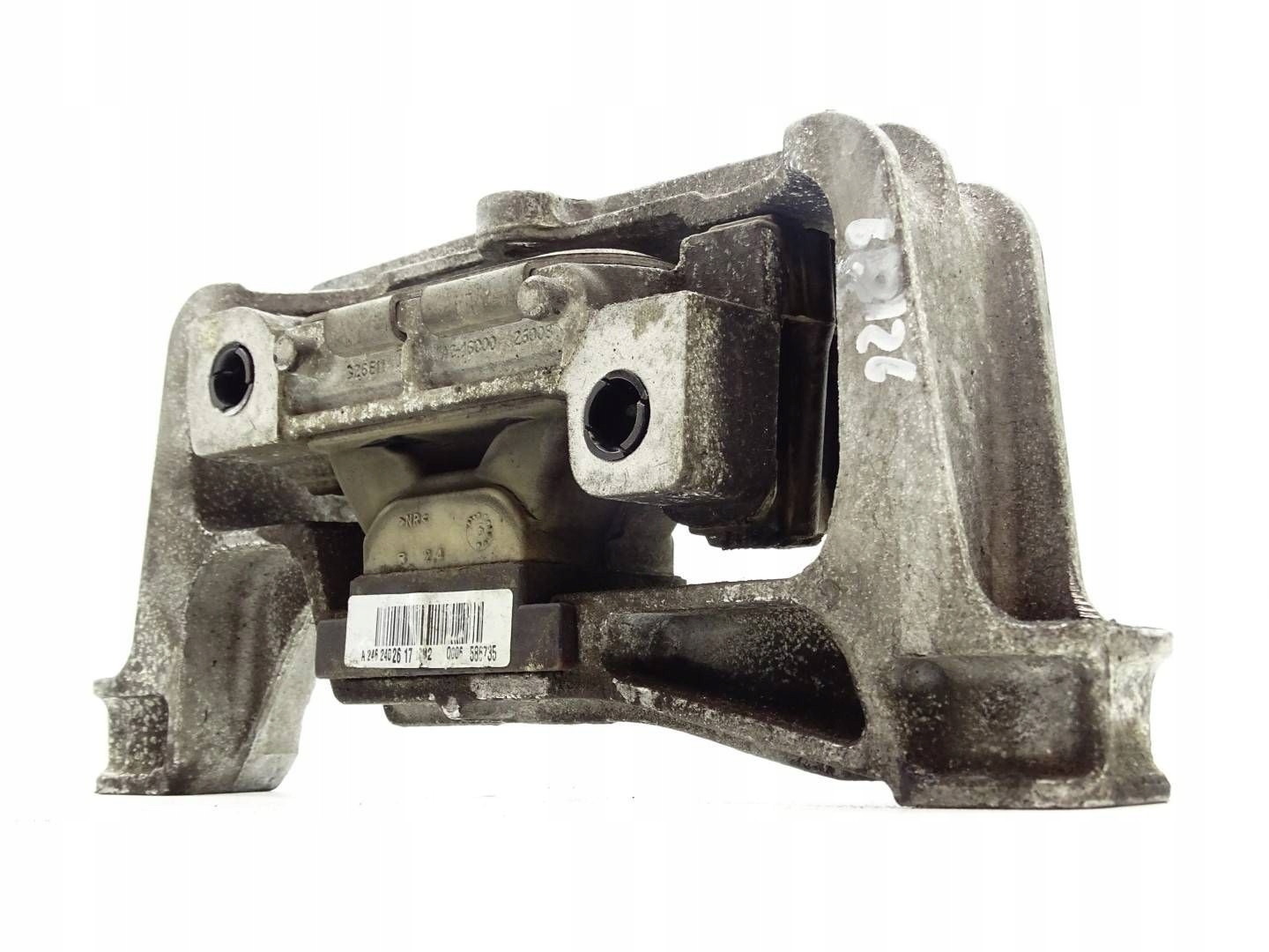 holder engine mount MERCEDES A KLASA W176 1.8 CDI A2462402617