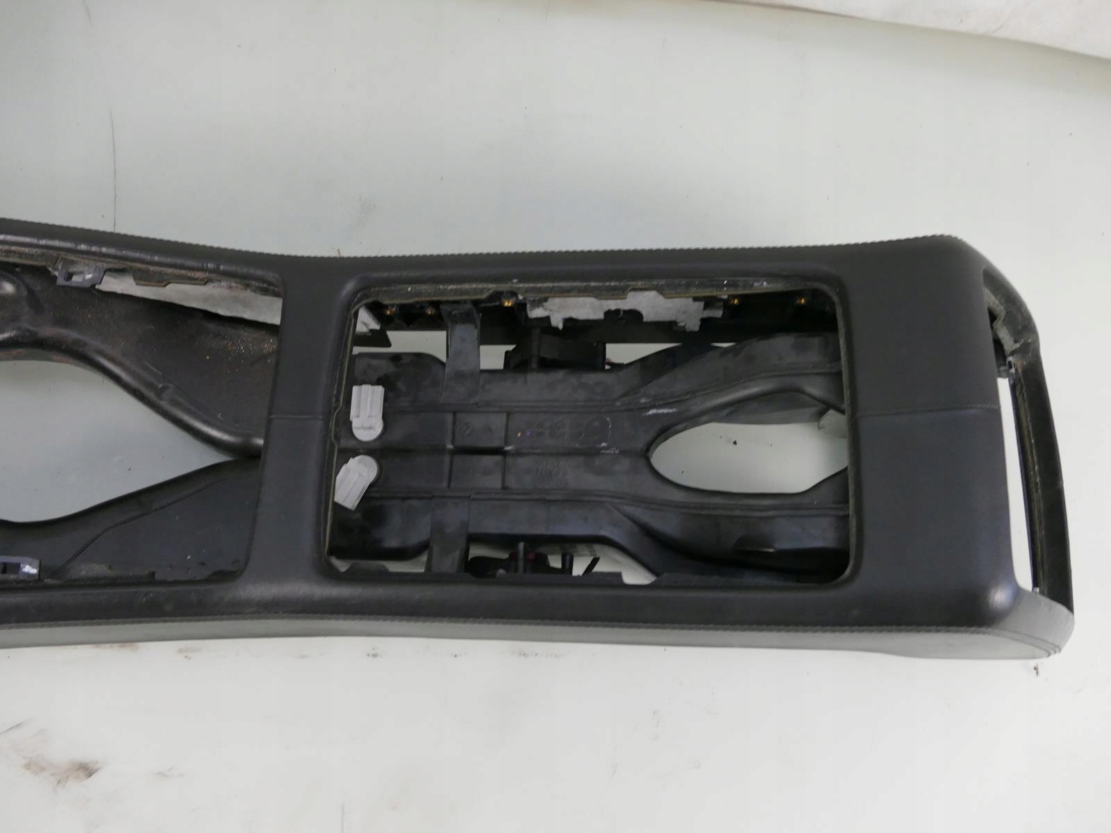 AUDI A8 D3 LIFT TUNEL central
