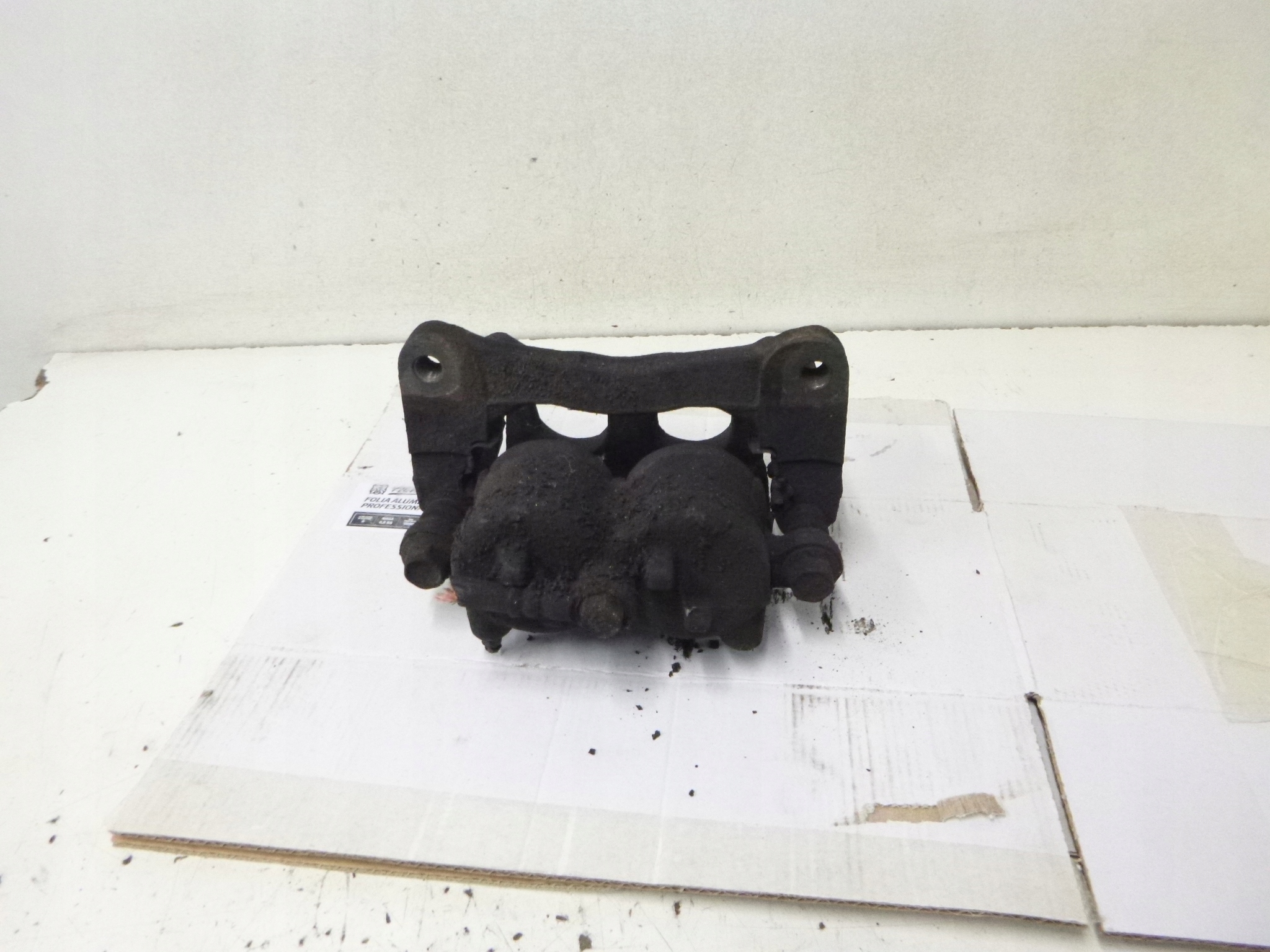 caliper brake + caliper carrier front right Mitsubishi Grandis 2.0 DI-D 2005r.