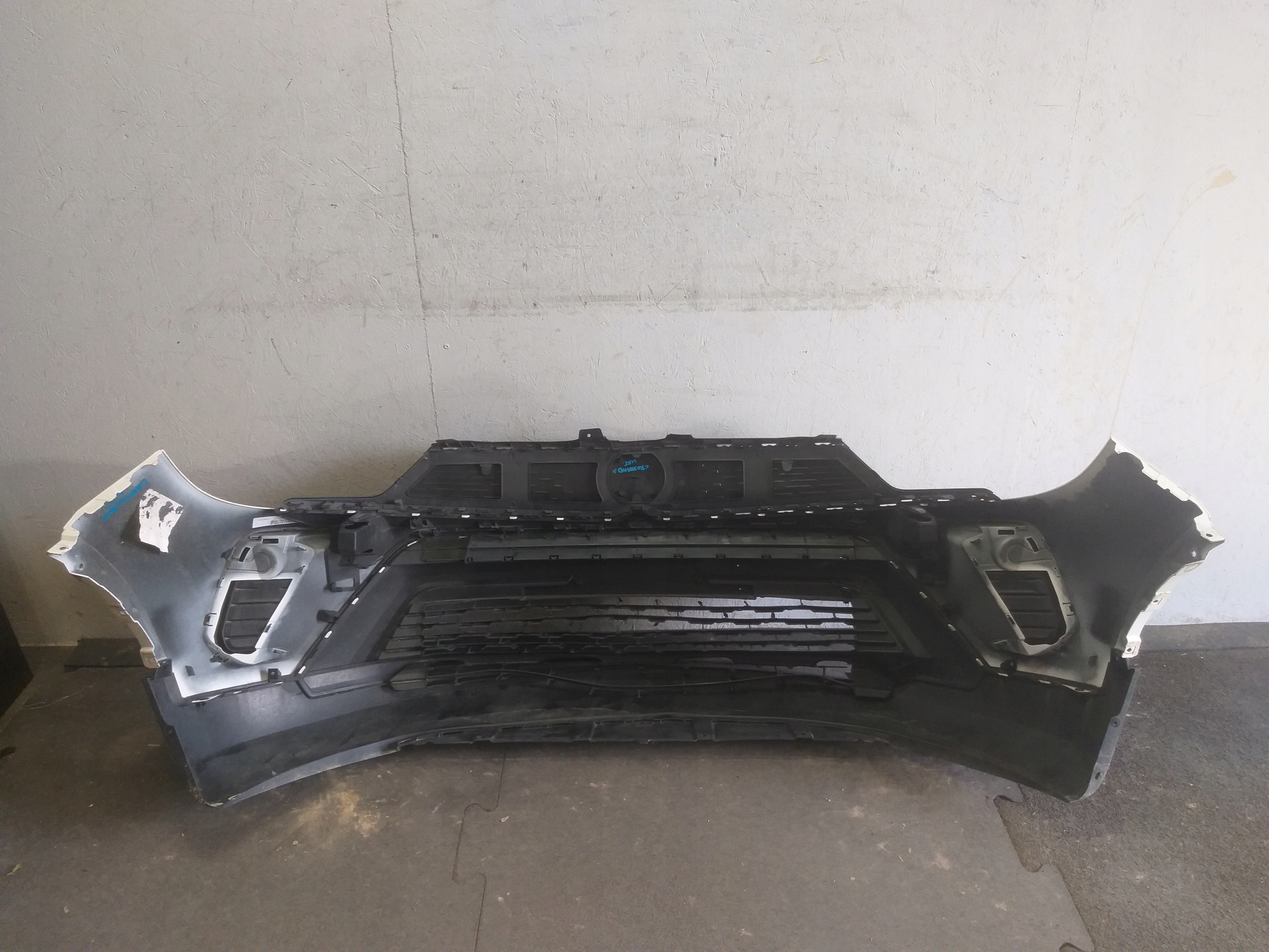 bumper front OPEL CROSSLAND X LIFT