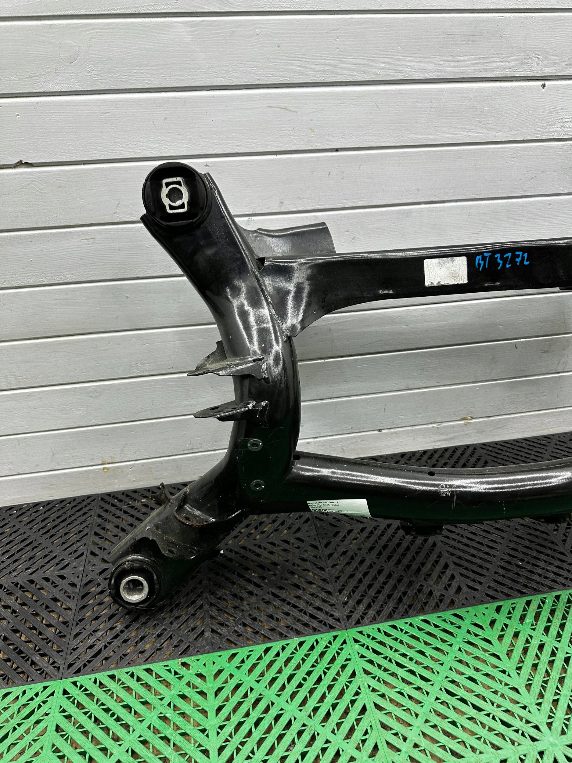 axle beam rear. BMW 3 G20 G21 6877393