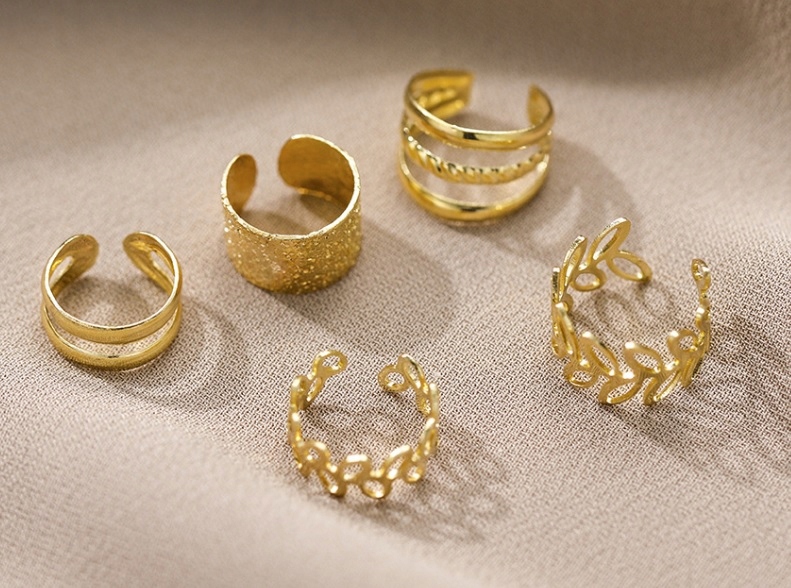 Zestaw Kolczyków w kolorze ZŁOTYM Nakładanych klips 5 szt Nausznice Płeć kobieta