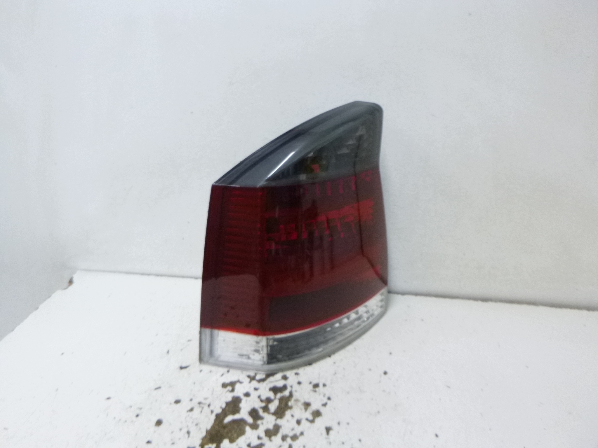 light rear left Opel Vectra C GTS sedan 2004r.