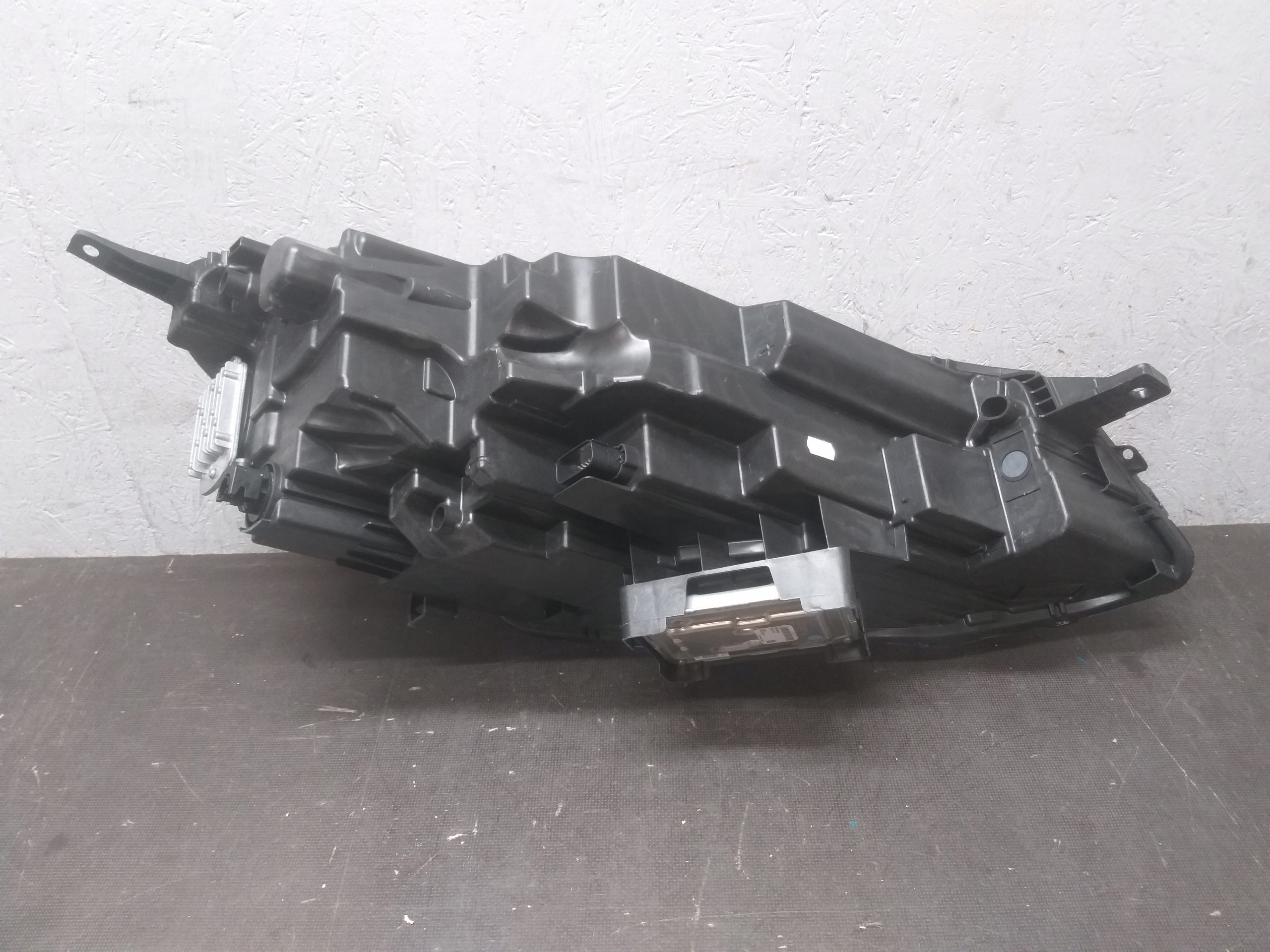 LIGHT FRONT LEFT FORD KUGA MK3 FULL LED LV4B-13E017-AN
