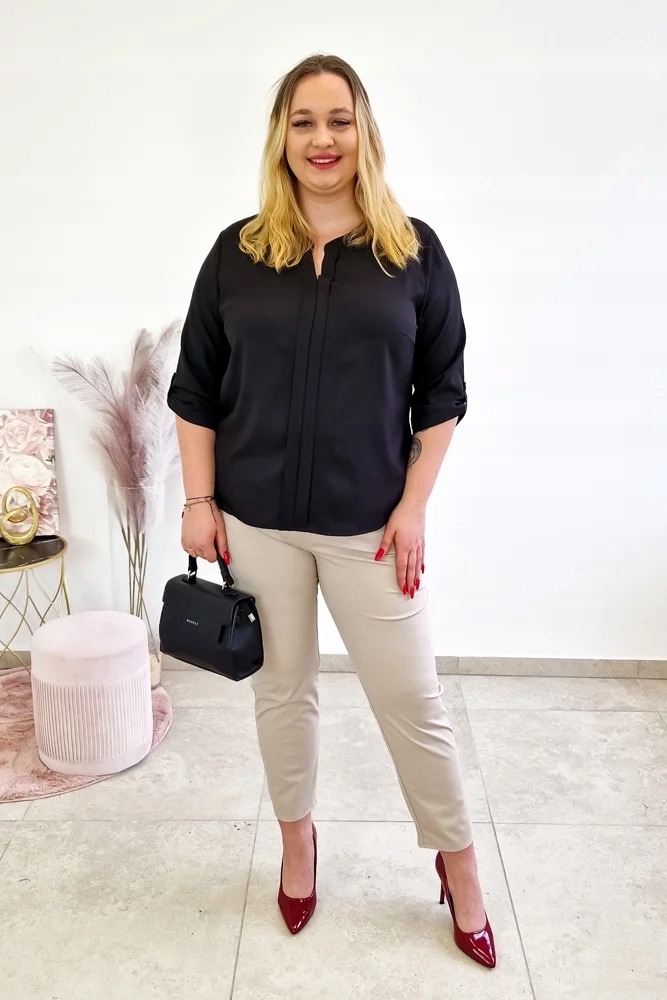 Černá Elegantní dámská halenka s plisovaným rukávem 3/4 46