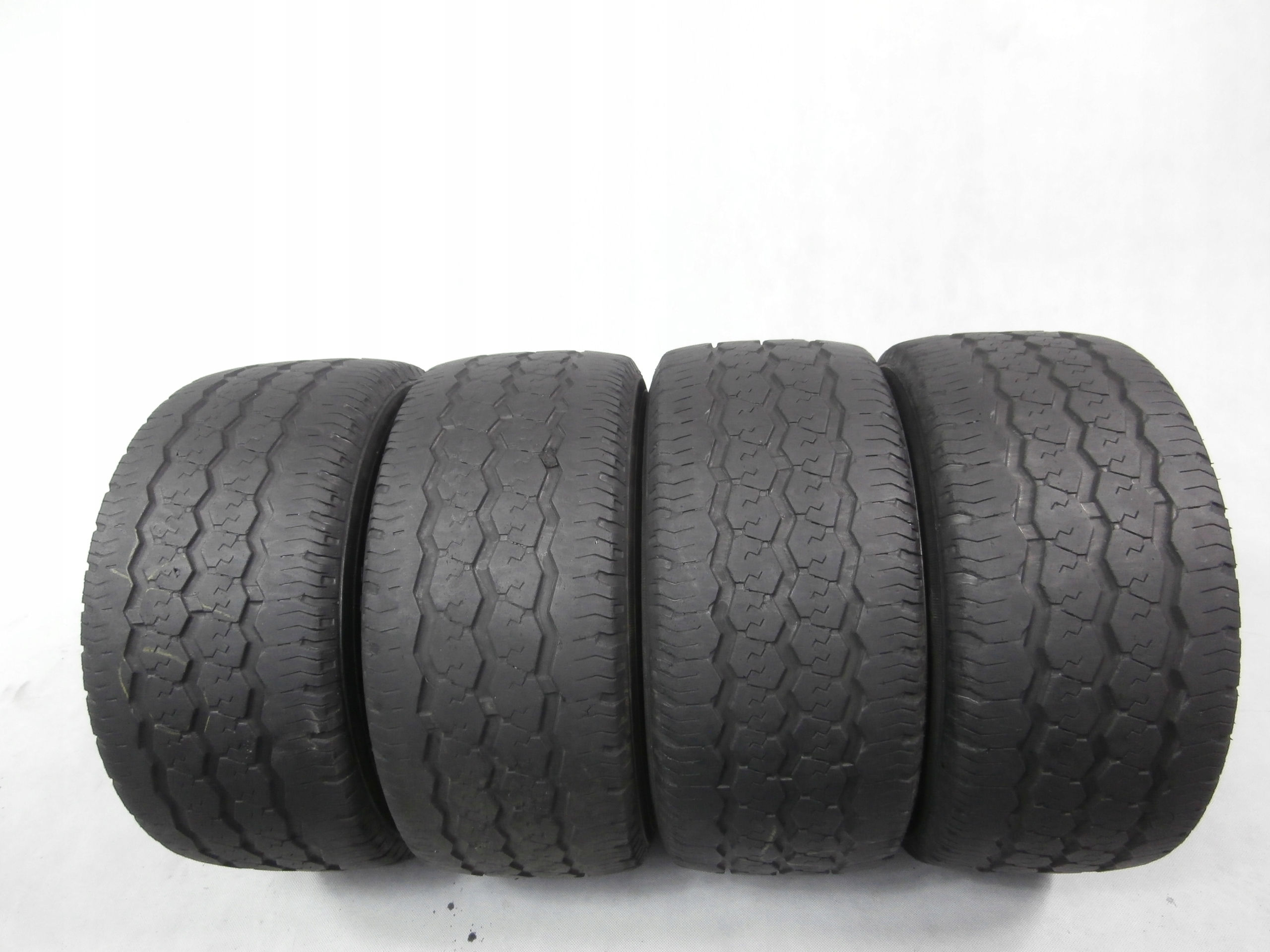 4X шини 195 / 55R10C MAXXIS