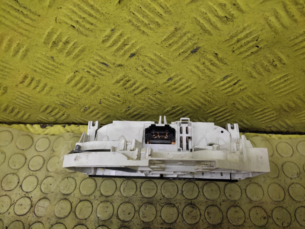 VW GOLF IV PANEL klími klimatizaci 1J0819045F
