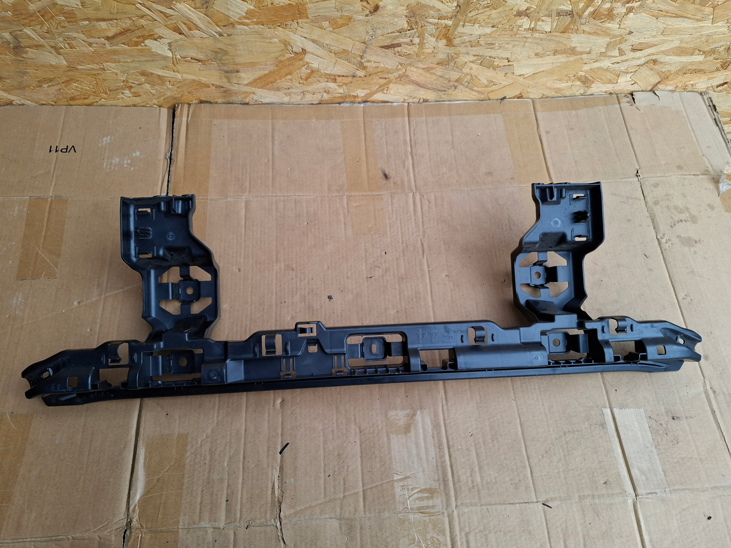 bumper bracket rear part BMW F44 24r
