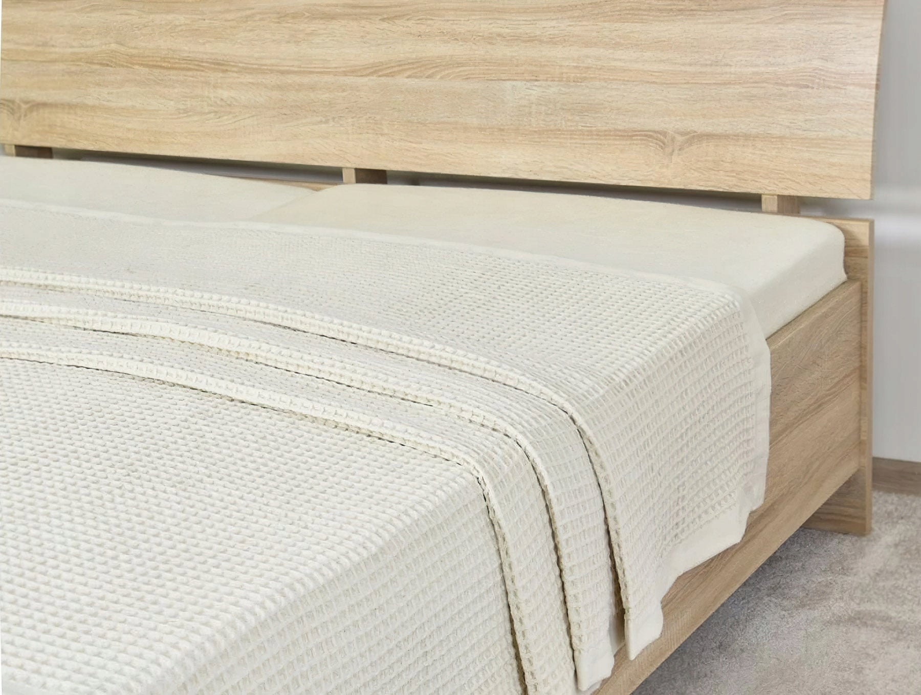 Přehoz na postel bavlněný Optimus, jednobarevný smetanový, vaflový,…