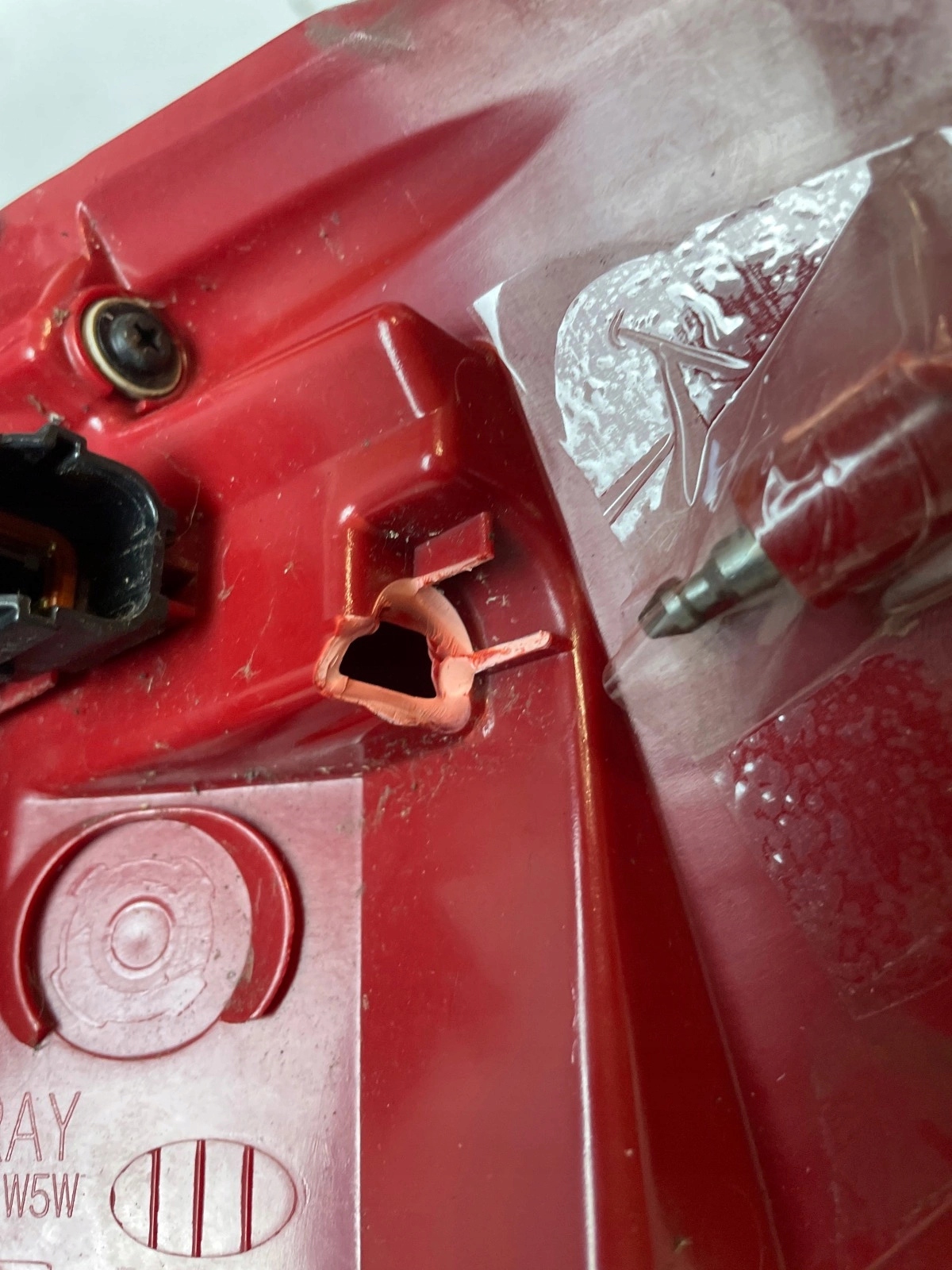 damaged light rear part rear left Kia Sportage III