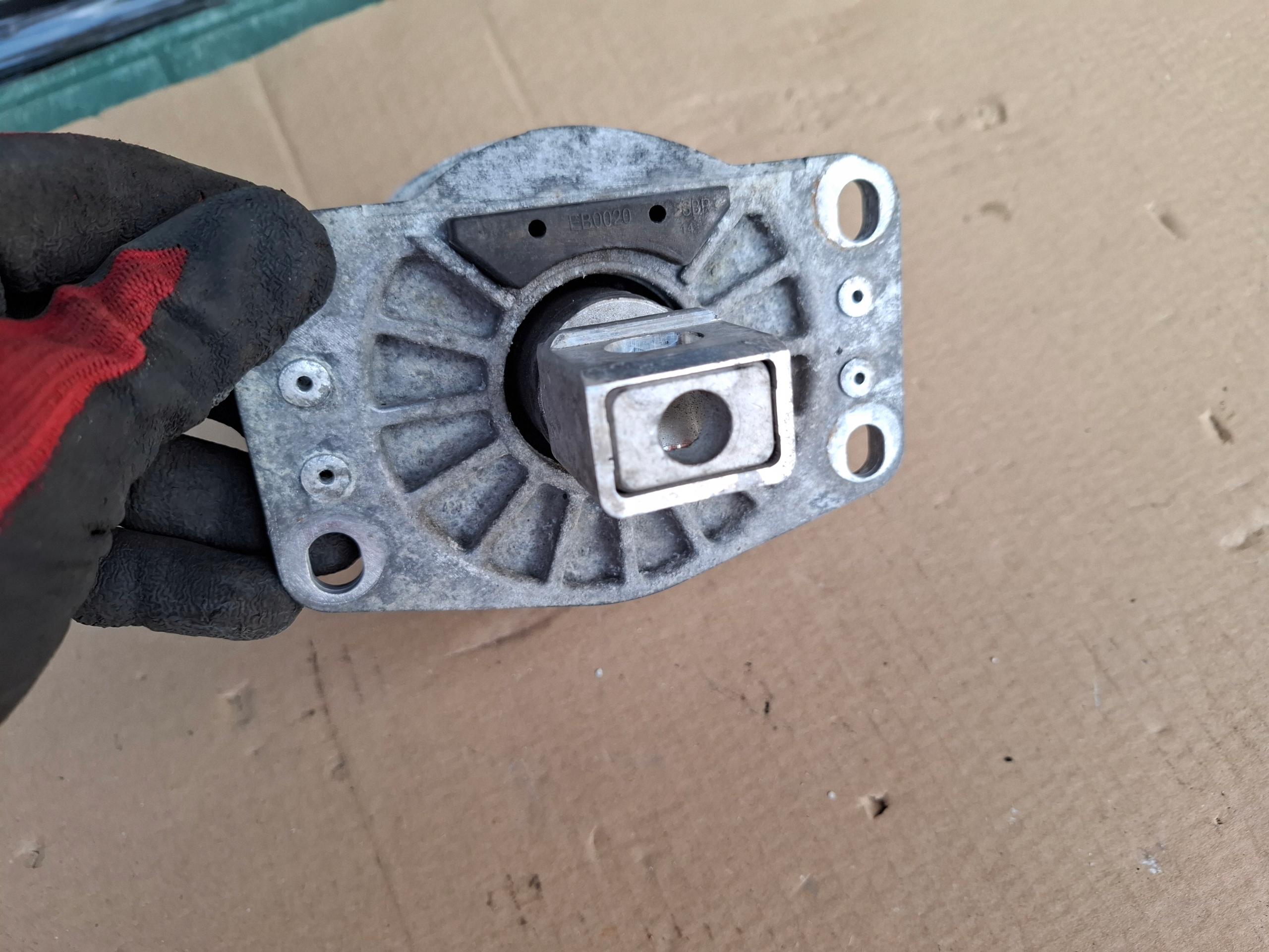 PORSCHE CARRERA 911 992 992199384A engine mount HYDRO MOUNTING
