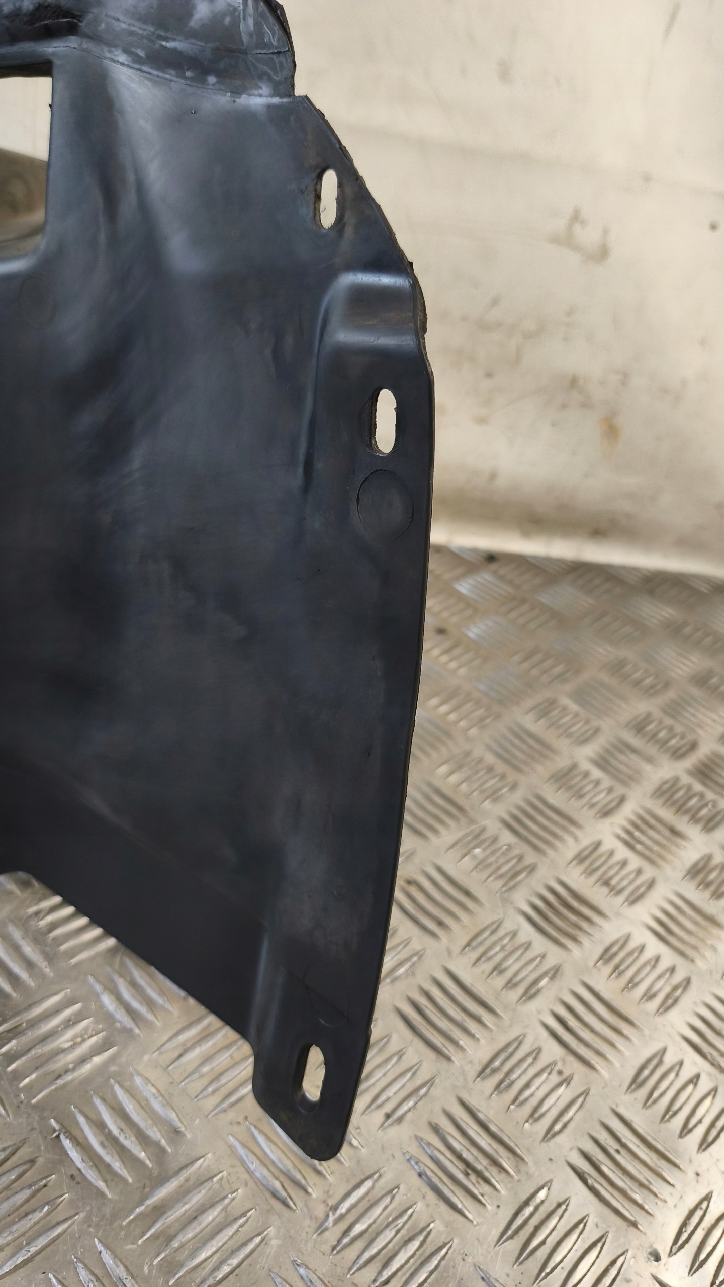 mudguard left front GOLF VI 2009r HB 1K9805911
