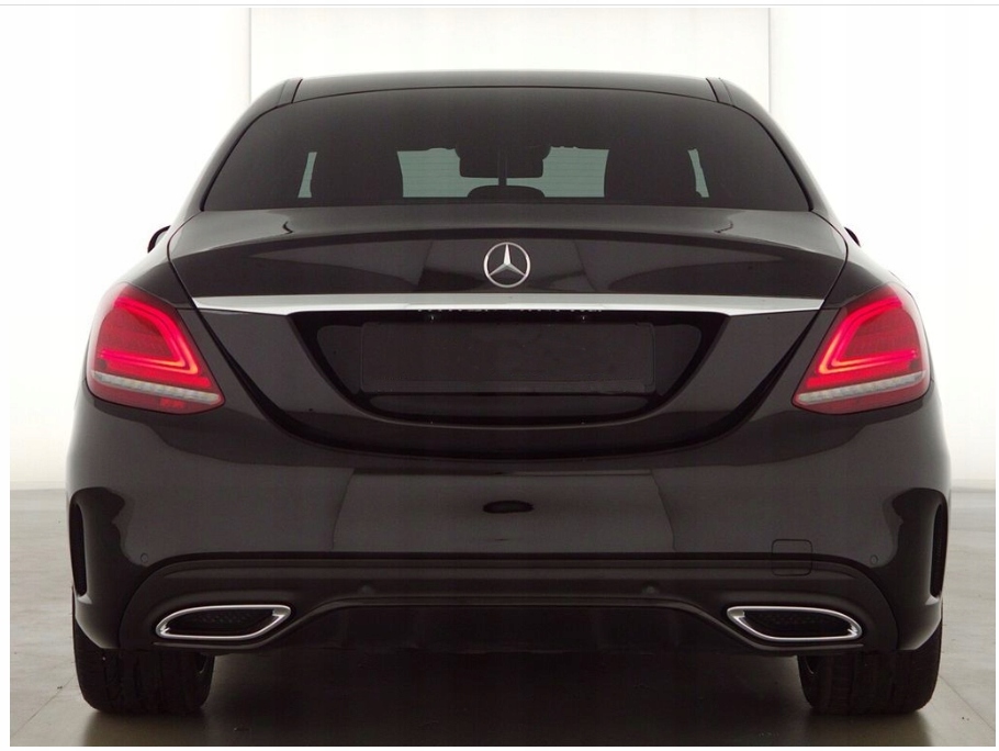 IDEALNY KPL.TYL MERCEDES W205 AMG LIFT LIFTING 1