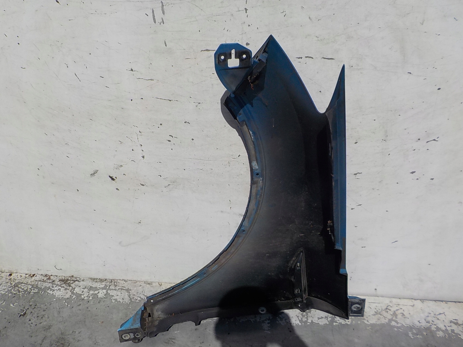 235 FORD KUGA and MK1 fender right front front