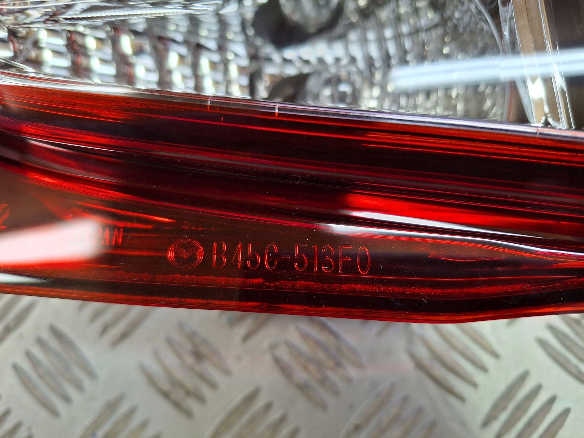 light rear left for the bonnet MAZDA 3 HB BM 2013R->