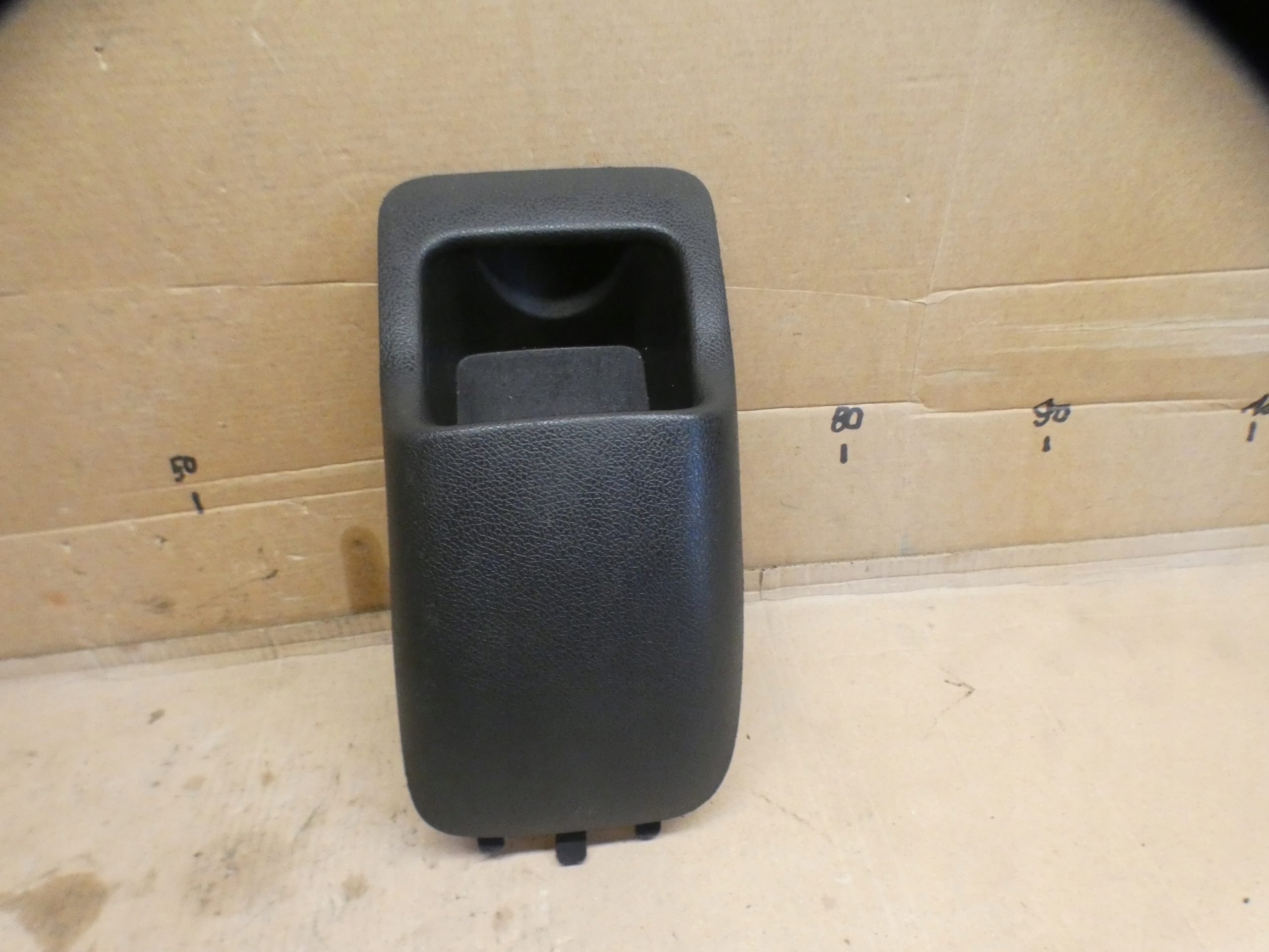 Abdeckung des Sicherungskastens RENAULT MASTER 243131954R