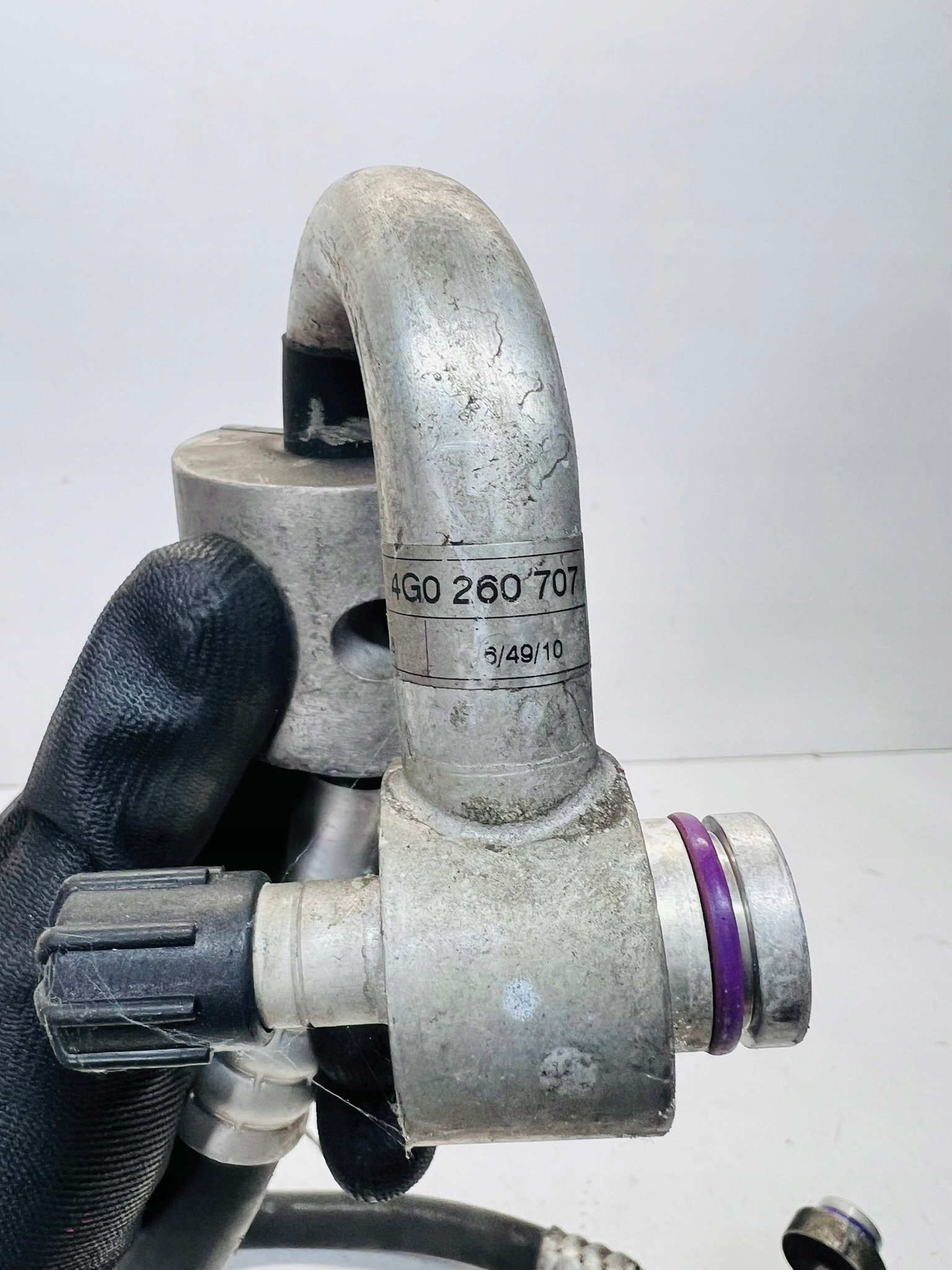 vedení hadice klimatizaci AUDI A6 C7 A7 4G0260707AH