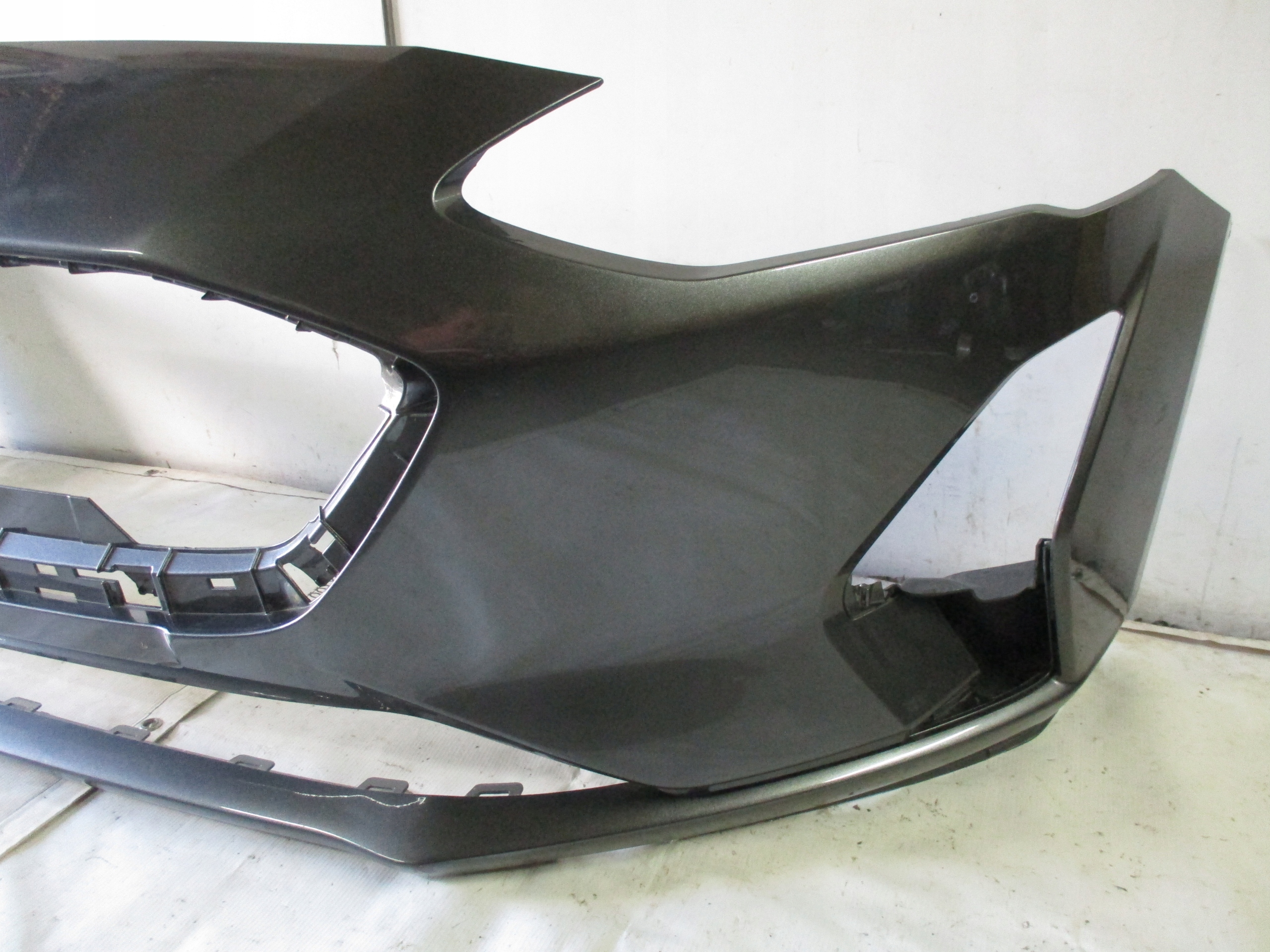 nárazník předek přední Ford Focus MK4 IV 18r- JX7B17757A