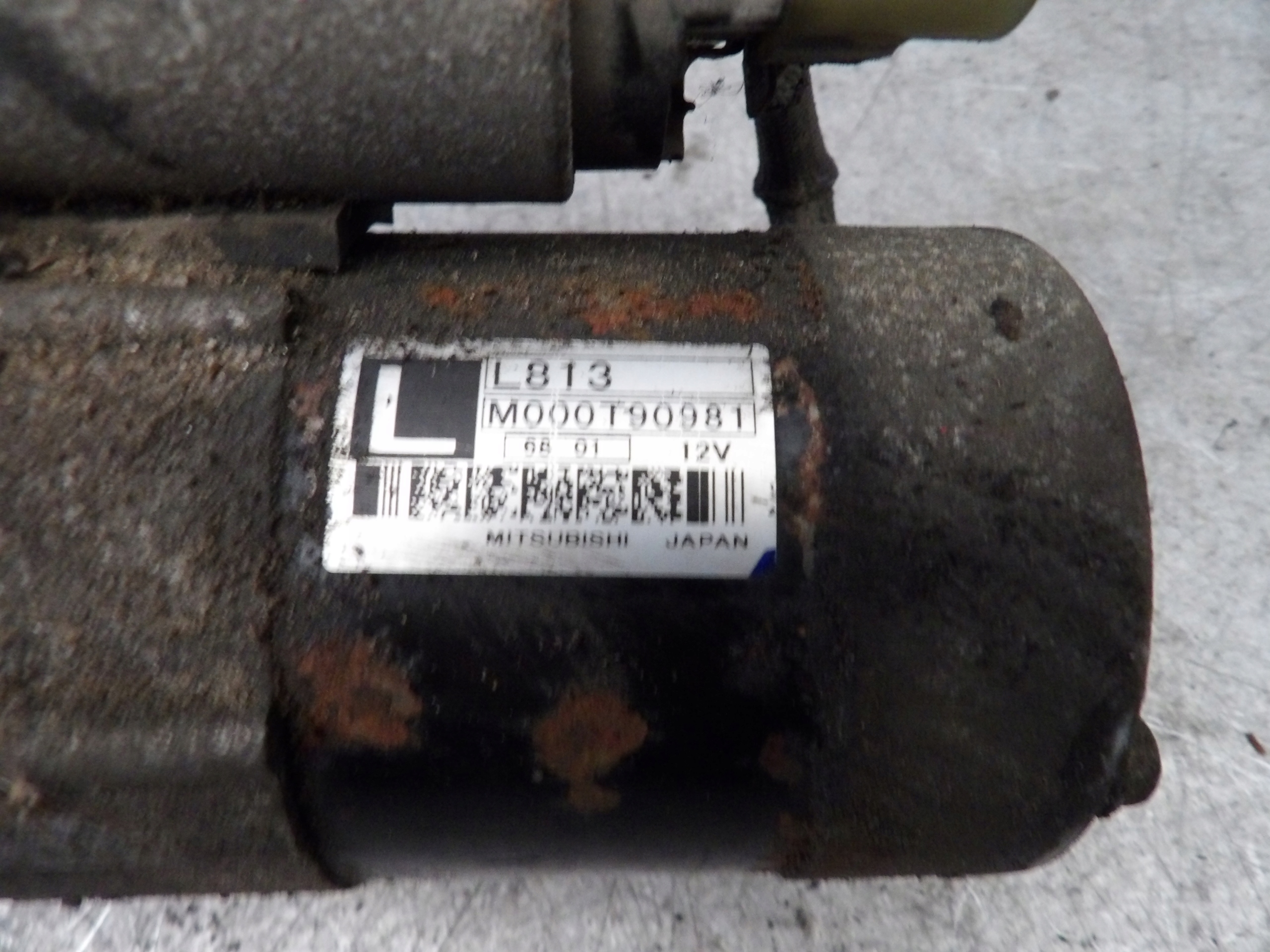 Mazda 6 1,8B starter L813 M000T90981