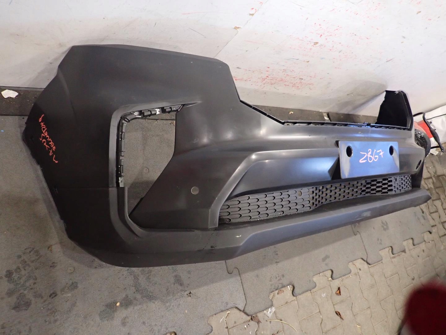 bumper front front DELIVER 9 MAXUS 2019- new original