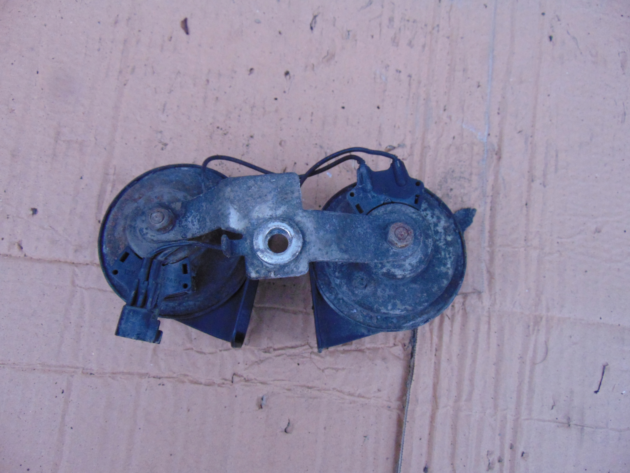 FORD FOCUS MK2 KUGA MK1 KLAKSON SYGNAŁ DŹWIĘKOWY Typ samochodu Samochody osobowe