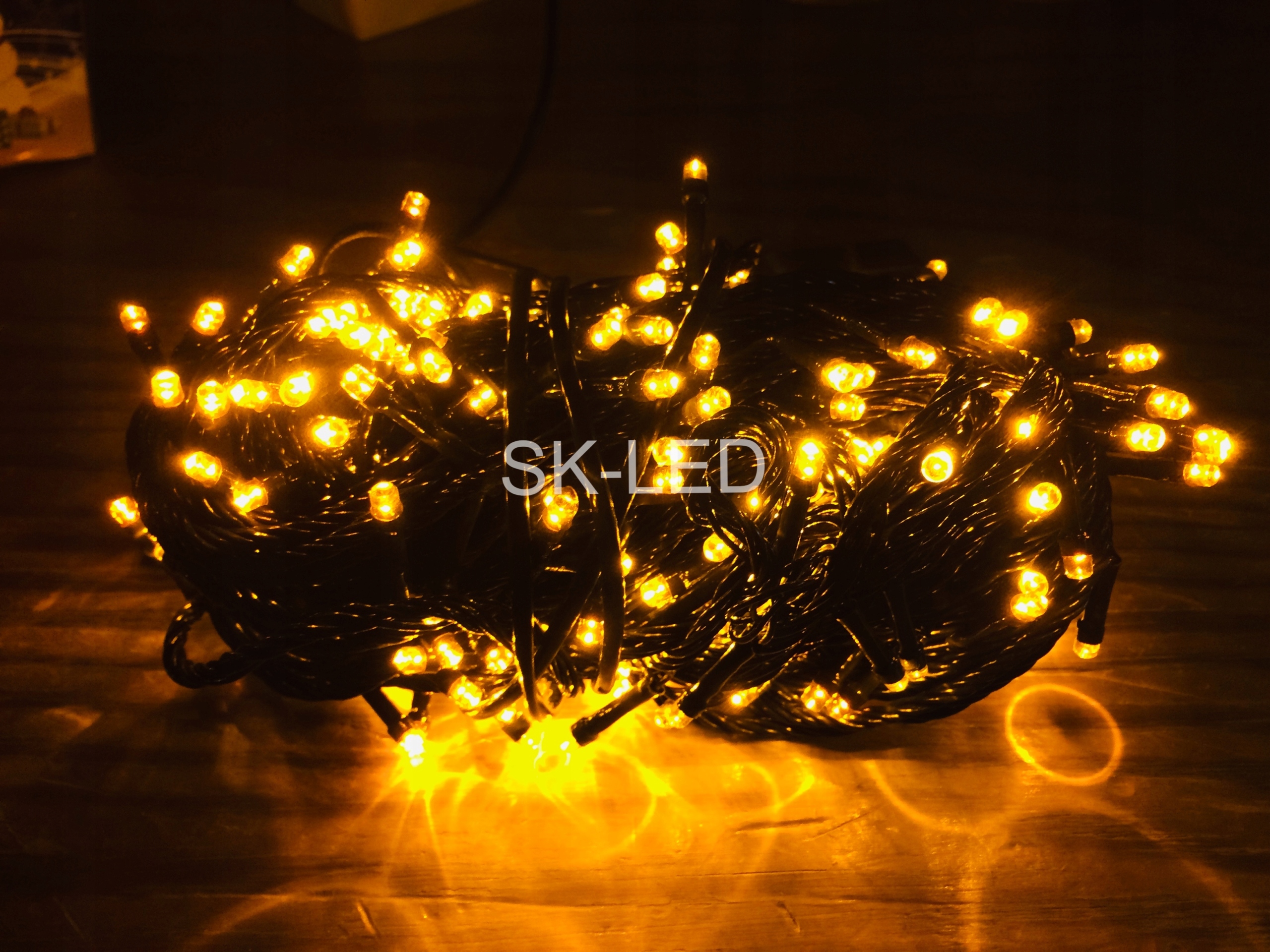 ZEWNĘTRZNE LAMPKI CHOINKOWE 300 LED ŻÓŁTE Liczba lampek 201 - 300