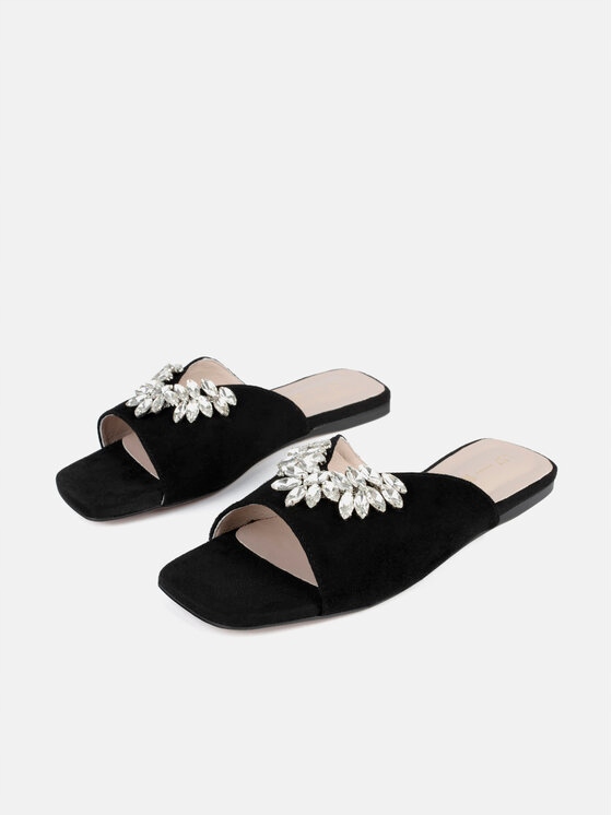 Kožené Nazouváky s dekorací L37 37