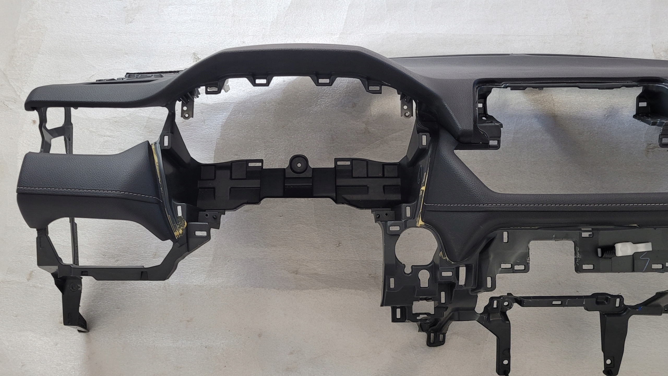 торпеда консоль TOYOTA RAV4 V 2019-