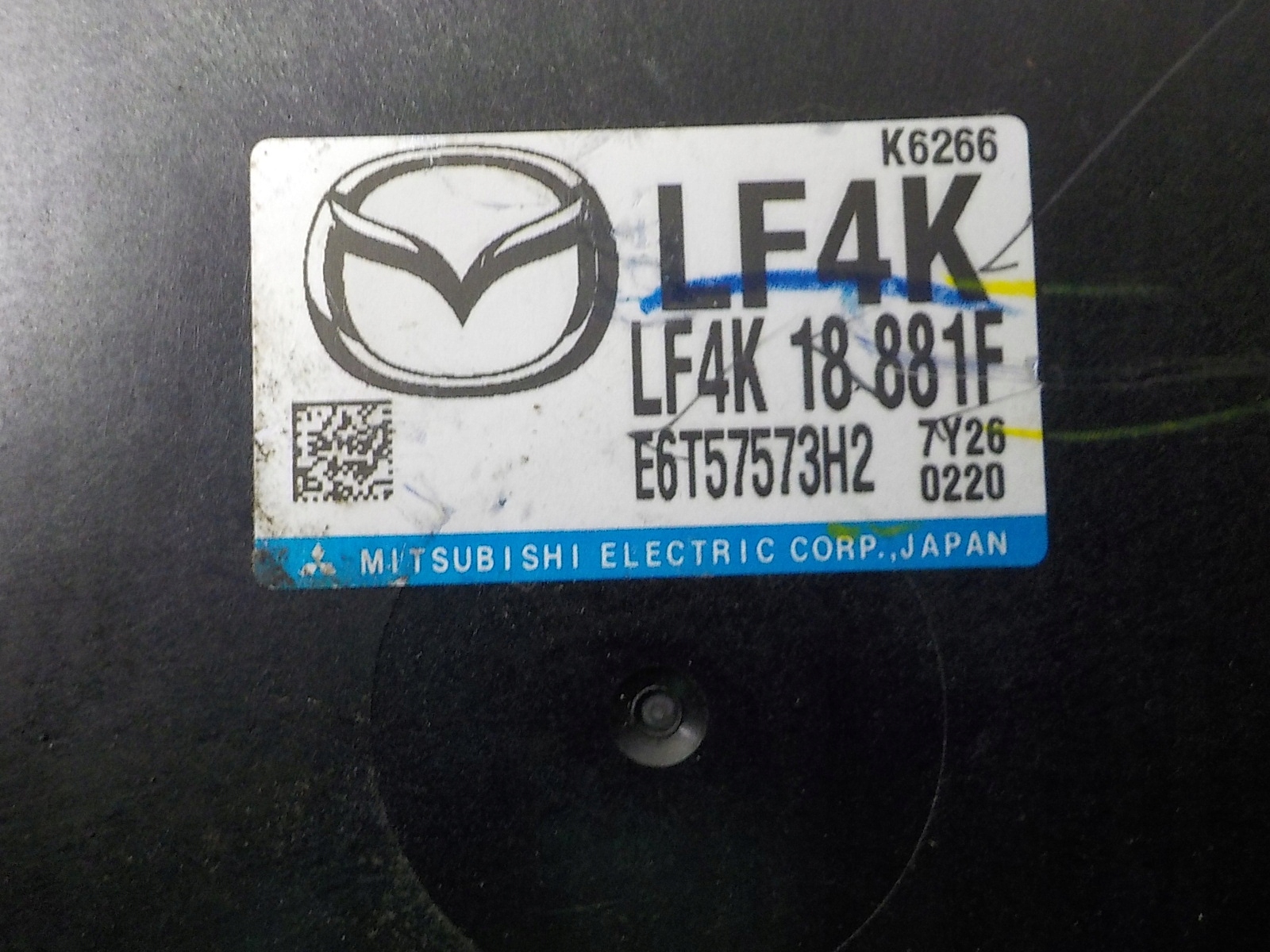 MAZDA Computer Bedienteil E6T57573H2 LF4K18881F