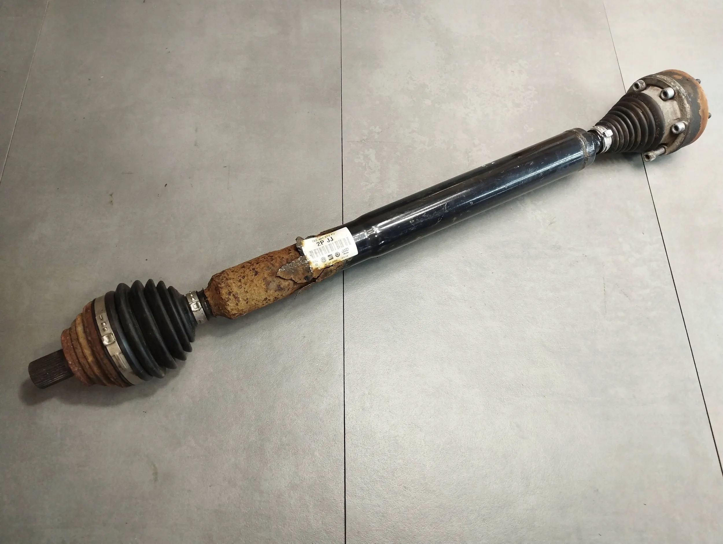 Volkswagen Scirocco semi-axis right front 1K0407272PJ