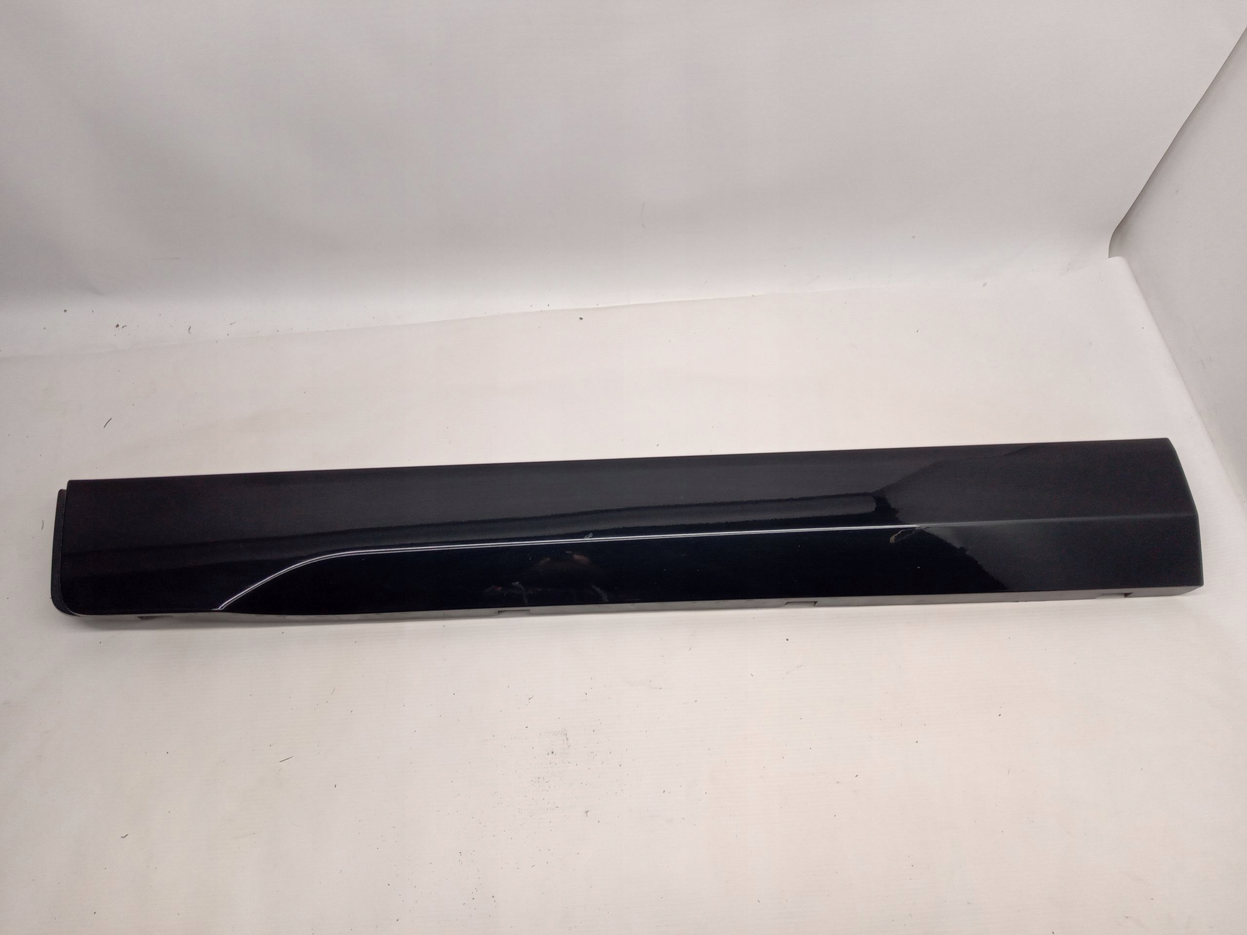 LISTWA DRZWI LEWY PRZÓD FORD ECOSPORT Producent części Ford OE