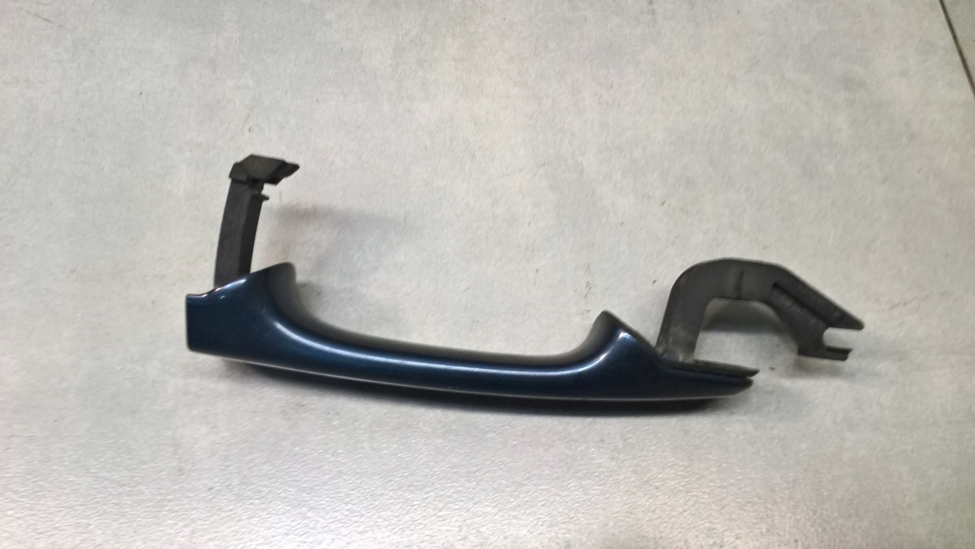 handle DZWI right rear part VOLVO V50 2.0 136KM